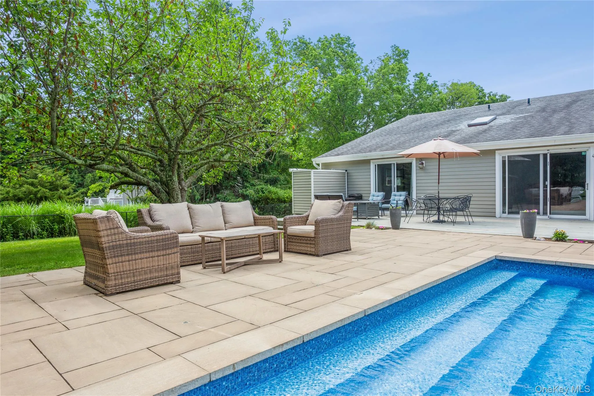 Lounge area Lounge area