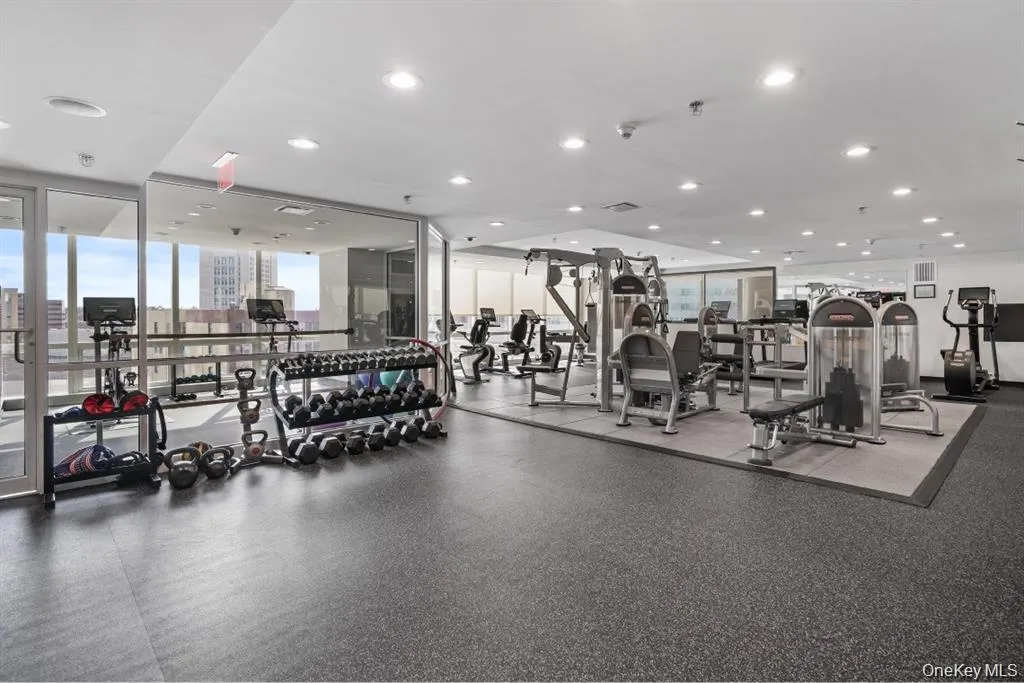 1 Renaissance Square, White Plains, NY, 1 Bedroom Bedrooms, 3 Rooms Rooms,1 BathroomBathrooms,Residential,For Rent,Renaissance Square,0,948249 1 Renaissance Square, White Plains, NY, 1 Bedroom Bedrooms, 3 Rooms Rooms,1 BathroomBathrooms,Residential,For Rent,Renaissance Square,0,948249