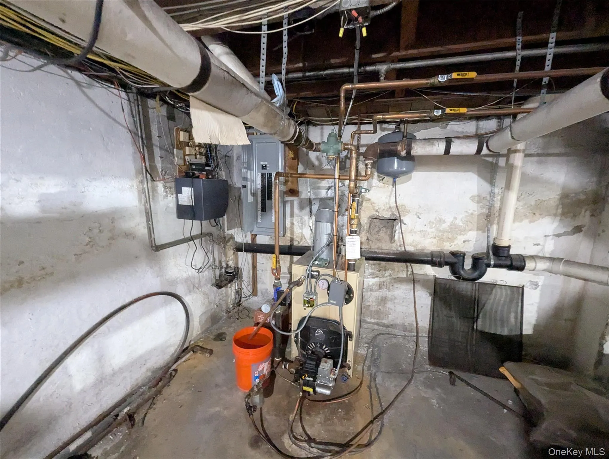 153 Main Street, Smithtown, NY, 3 Bedrooms Bedrooms, 6 Rooms Rooms,1 BathroomBathrooms,Residential Sale,For Rent,Main,0,948257 153 Main Street, Smithtown, NY, 3 Bedrooms Bedrooms, 6 Rooms Rooms,1 BathroomBathrooms,Residential Sale,For Rent,Main,0,948257