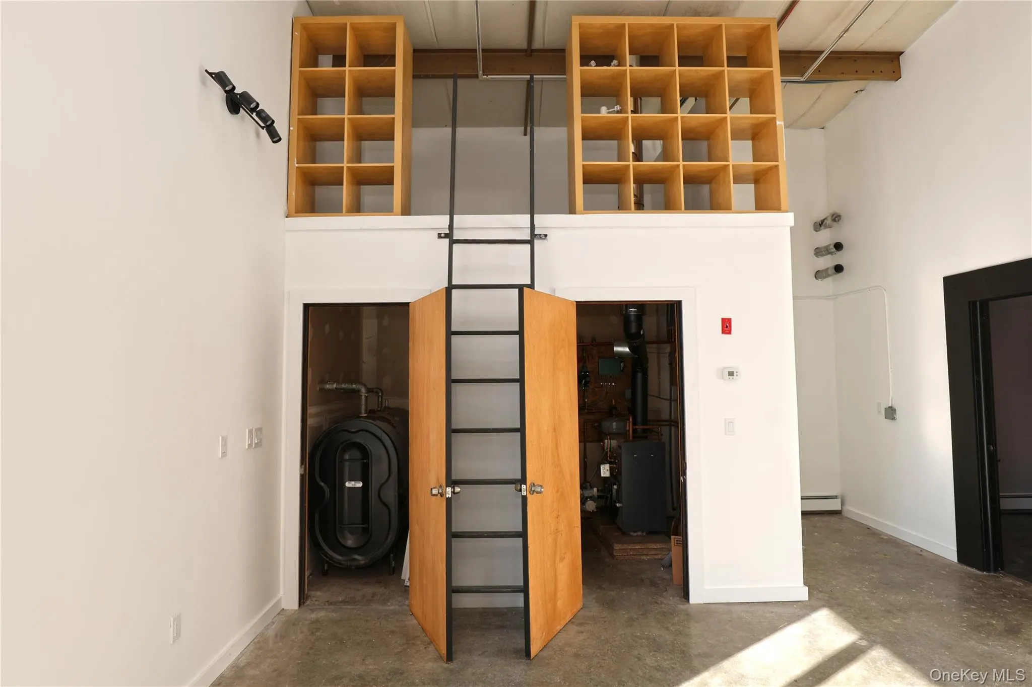 9 Hanna Lane, Beacon, NY, ,Commercial Lease,Idx,Hanna,0,948273 9 Hanna Lane, Beacon, NY, ,Commercial Lease,Idx,Hanna,0,948273