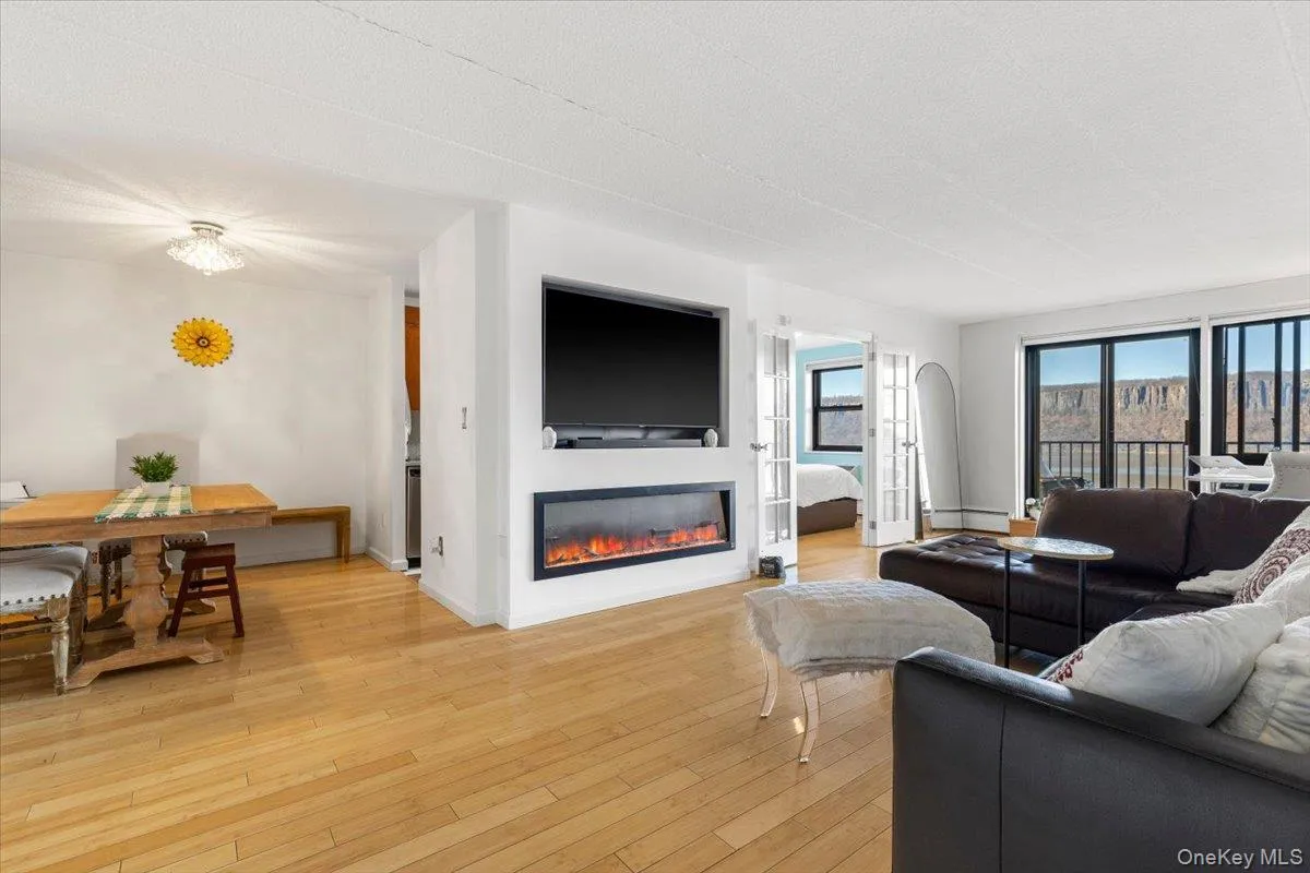 1085 Warburton Ave, Yonkers, NY, 2 Bedrooms Bedrooms, 4 Rooms Rooms,1 BathroomBathrooms,Residential Lease,Idx,Warburton Ave,0,948319 1085 Warburton Ave, Yonkers, NY, 2 Bedrooms Bedrooms, 4 Rooms Rooms,1 BathroomBathrooms,Residential Lease,Idx,Warburton Ave,0,948319