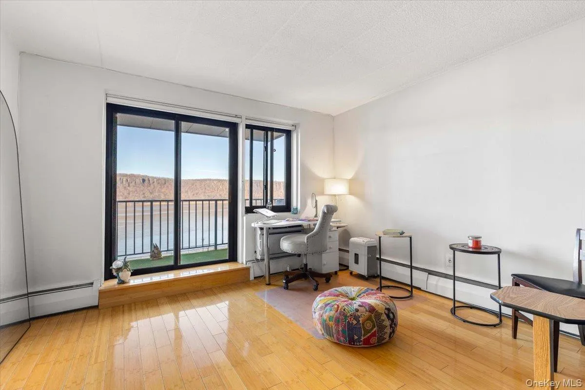 1085 Warburton Ave, Yonkers, NY, 2 Bedrooms Bedrooms, 4 Rooms Rooms,1 BathroomBathrooms,Residential Lease,Idx,Warburton Ave,0,948319 1085 Warburton Ave, Yonkers, NY, 2 Bedrooms Bedrooms, 4 Rooms Rooms,1 BathroomBathrooms,Residential Lease,Idx,Warburton Ave,0,948319