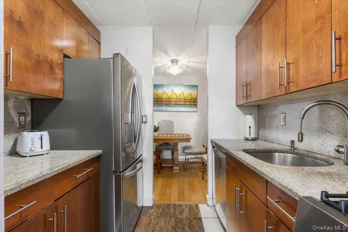 1085 Warburton Ave, Yonkers, NY, 2 Bedrooms Bedrooms, 4 Rooms Rooms,1 BathroomBathrooms,Residential Lease,Idx,Warburton Ave,0,948319 1085 Warburton Ave, Yonkers, NY, 2 Bedrooms Bedrooms, 4 Rooms Rooms,1 BathroomBathrooms,Residential Lease,Idx,Warburton Ave,0,948319