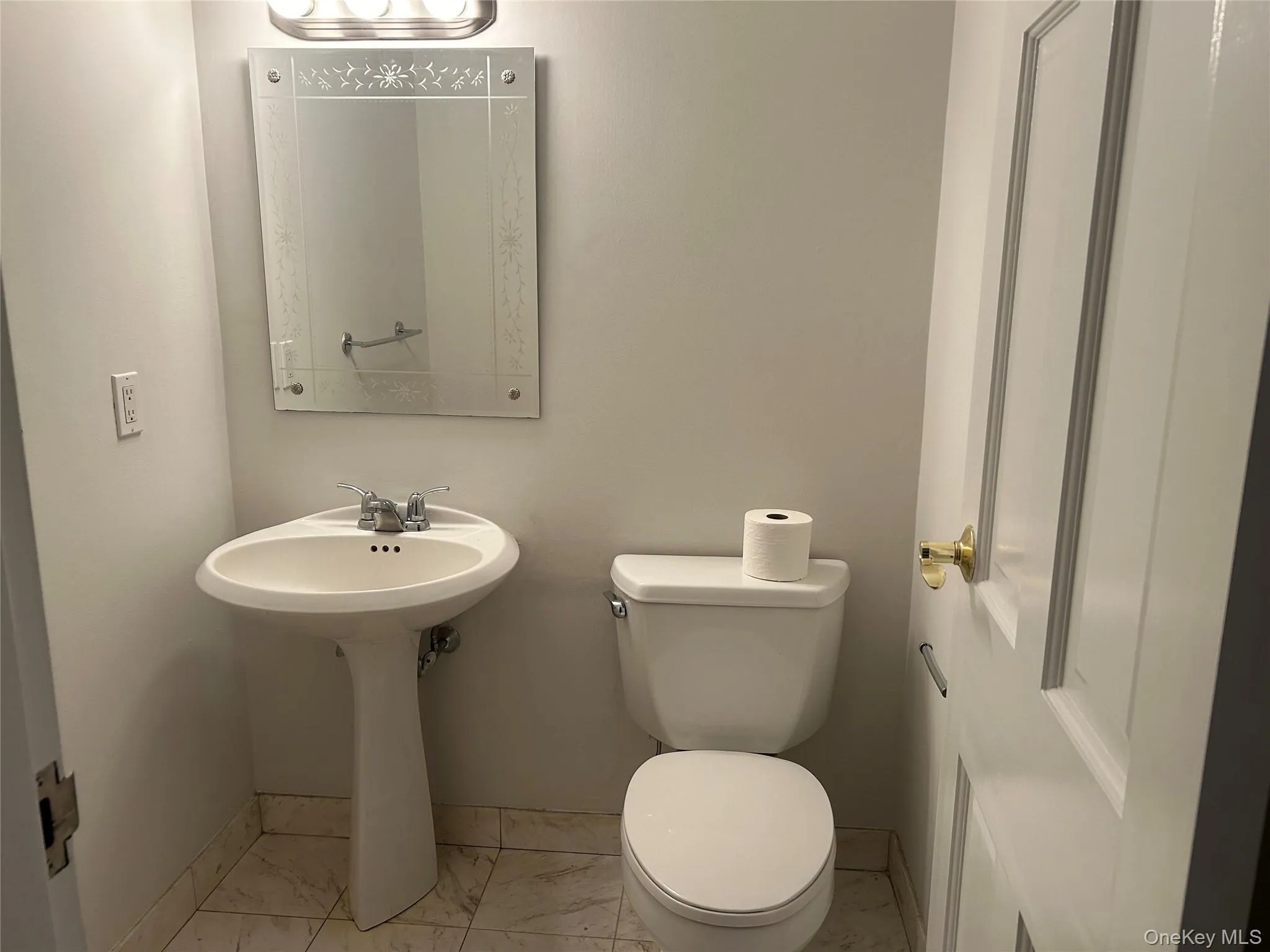 Powder Room Powder Room