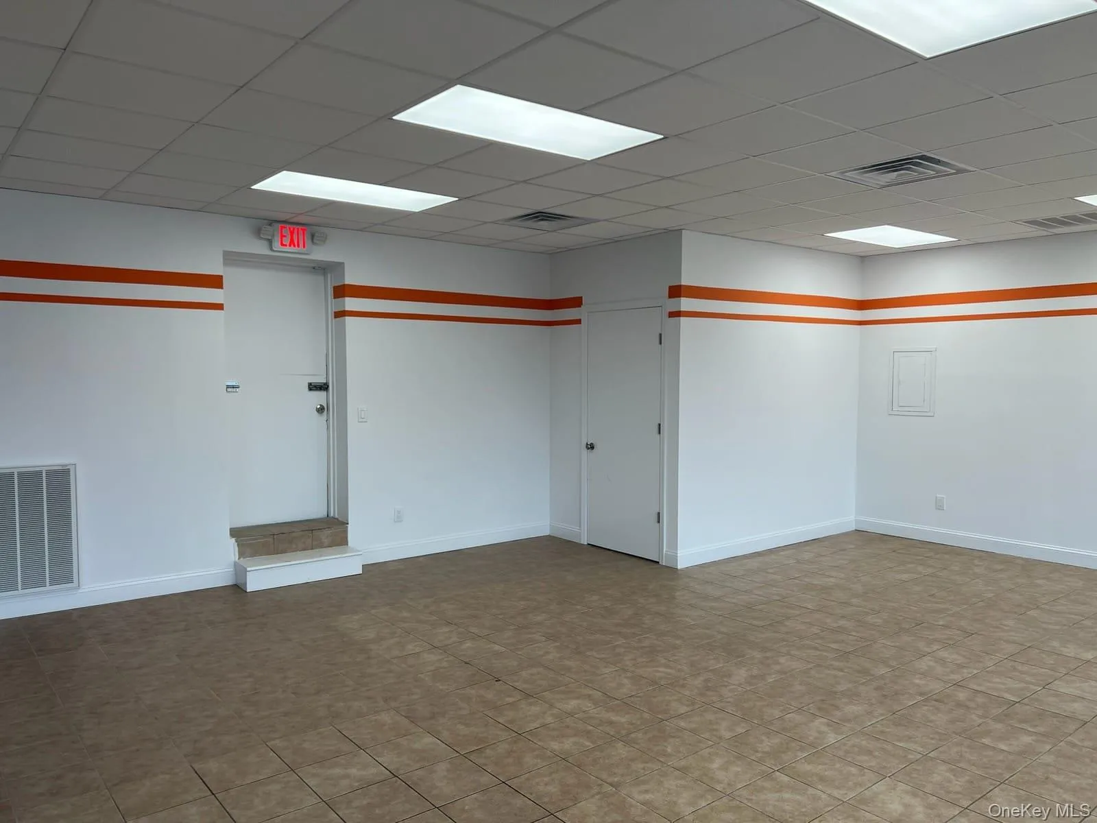 629-631 Willis Avenue, North Hempstead, NY, ,Commercial Lease,Idx,Willis,0,948378 629-631 Willis Avenue, North Hempstead, NY, ,Commercial Lease,Idx,Willis,0,948378