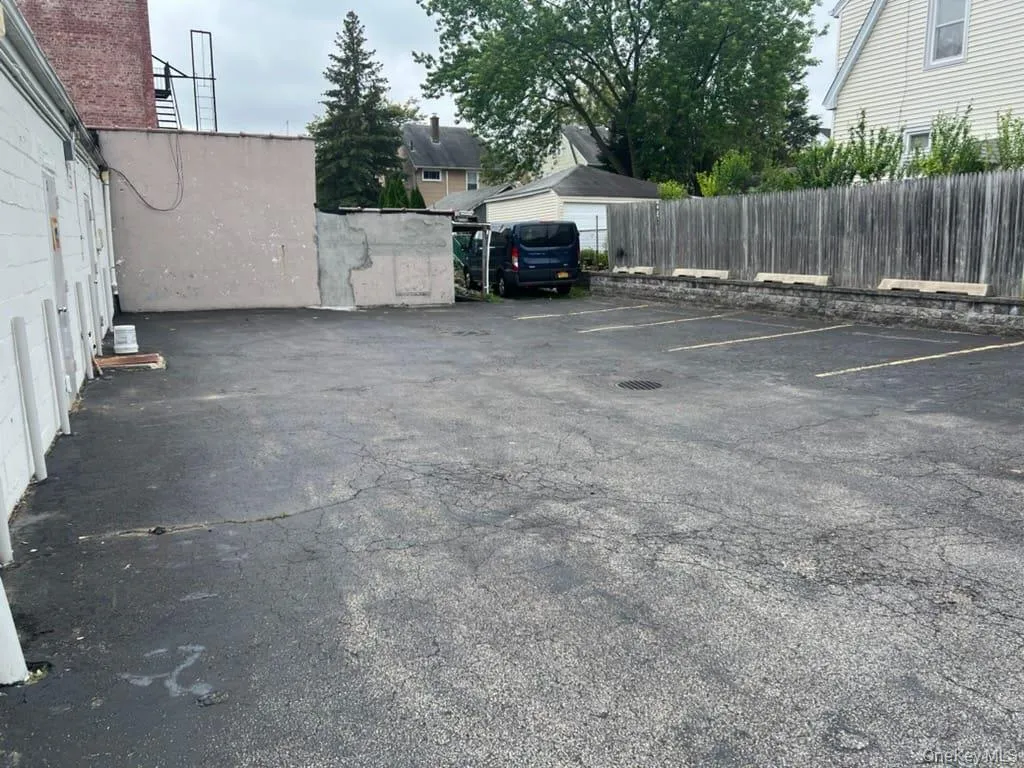 629-631 Willis Avenue, North Hempstead, NY, ,Commercial Lease,Idx,Willis,0,948378 629-631 Willis Avenue, North Hempstead, NY, ,Commercial Lease,Idx,Willis,0,948378