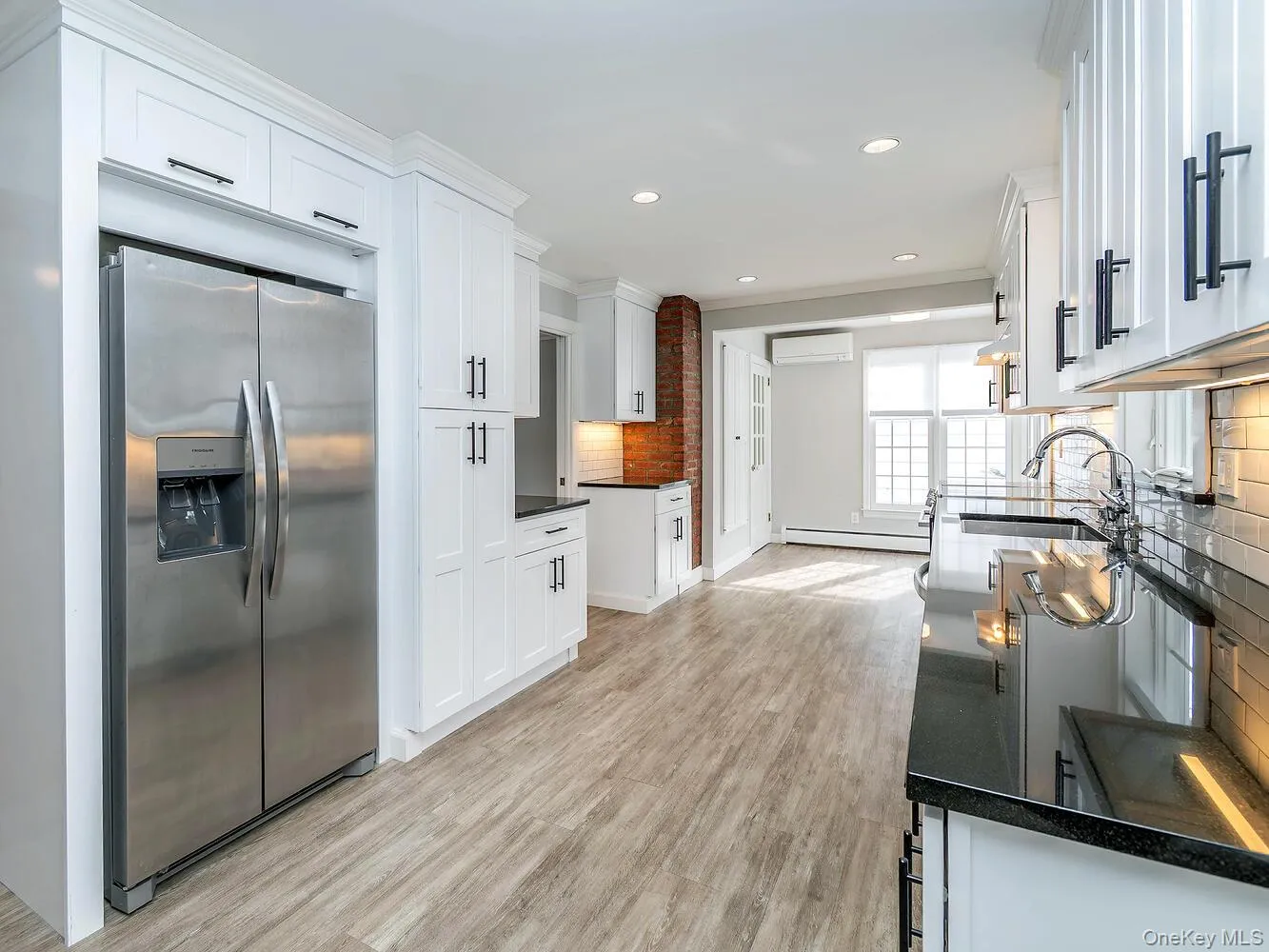 Eat-In Kitchen with Stainless Steel appliances Eat-In Kitchen with Stainless Steel appliances
