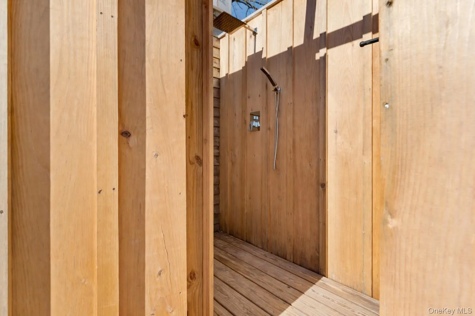 81 Foster Avenue, Southampton, NY, 4 Bedrooms Bedrooms, 7 Rooms Rooms,3 BathroomsBathrooms,Residential Lease,Idx,Foster,0,948395 81 Foster Avenue, Southampton, NY, 4 Bedrooms Bedrooms, 7 Rooms Rooms,3 BathroomsBathrooms,Residential Lease,Idx,Foster,0,948395