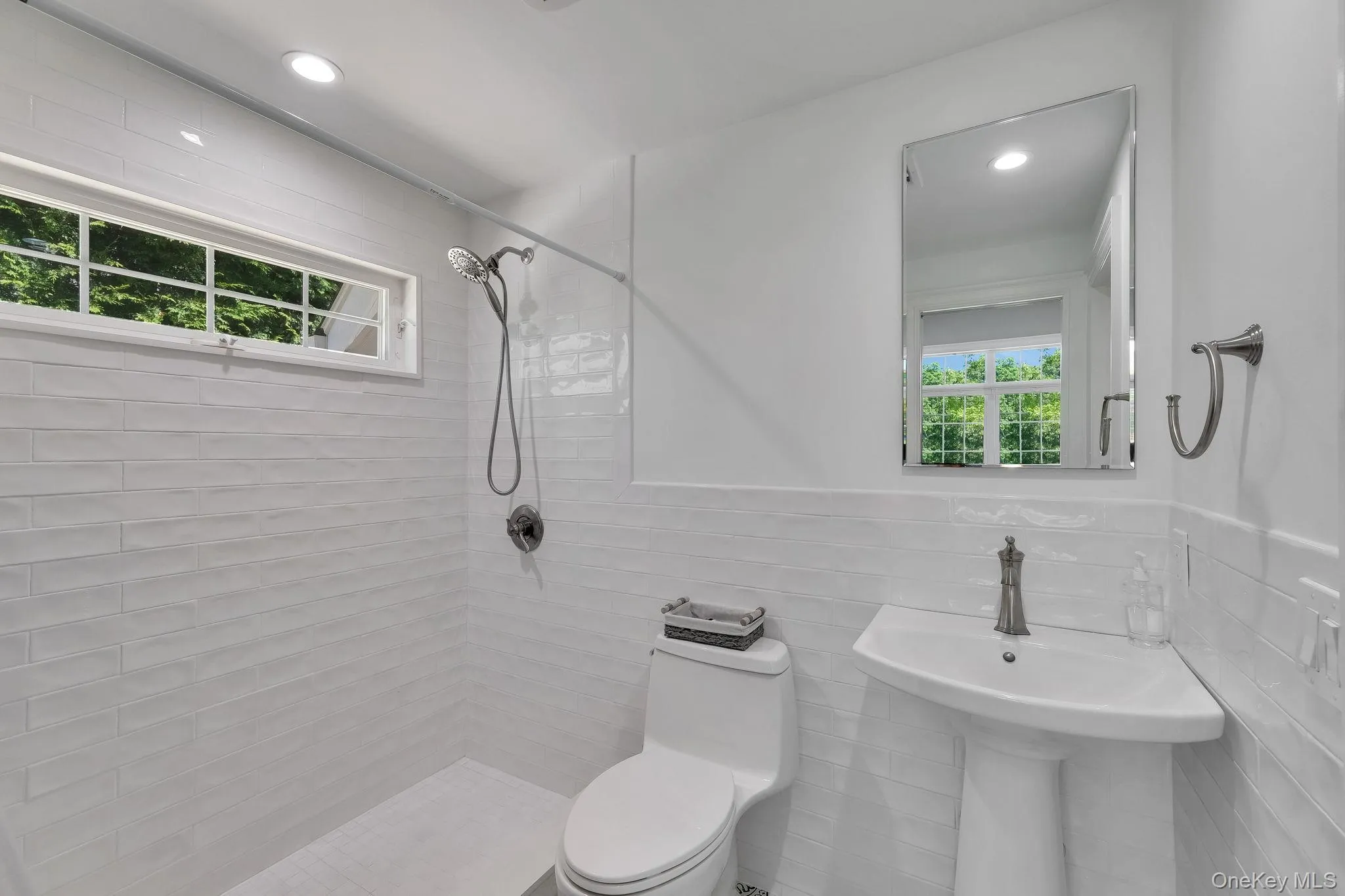 5415 Skunk Lane, Southold, NY, 3 Bedrooms Bedrooms, 5 Rooms Rooms,3 BathroomsBathrooms,Residential Lease,Idx,Skunk,0,948433 5415 Skunk Lane, Southold, NY, 3 Bedrooms Bedrooms, 5 Rooms Rooms,3 BathroomsBathrooms,Residential Lease,Idx,Skunk,0,948433