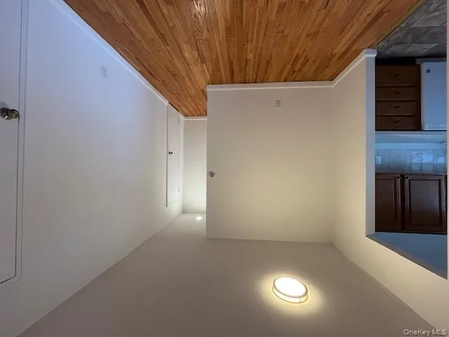 Unfurnished dining area featuring light wood-type flooring and recessed lighting Unfurnished dining area featuring light wood-type flooring and recessed lighting
