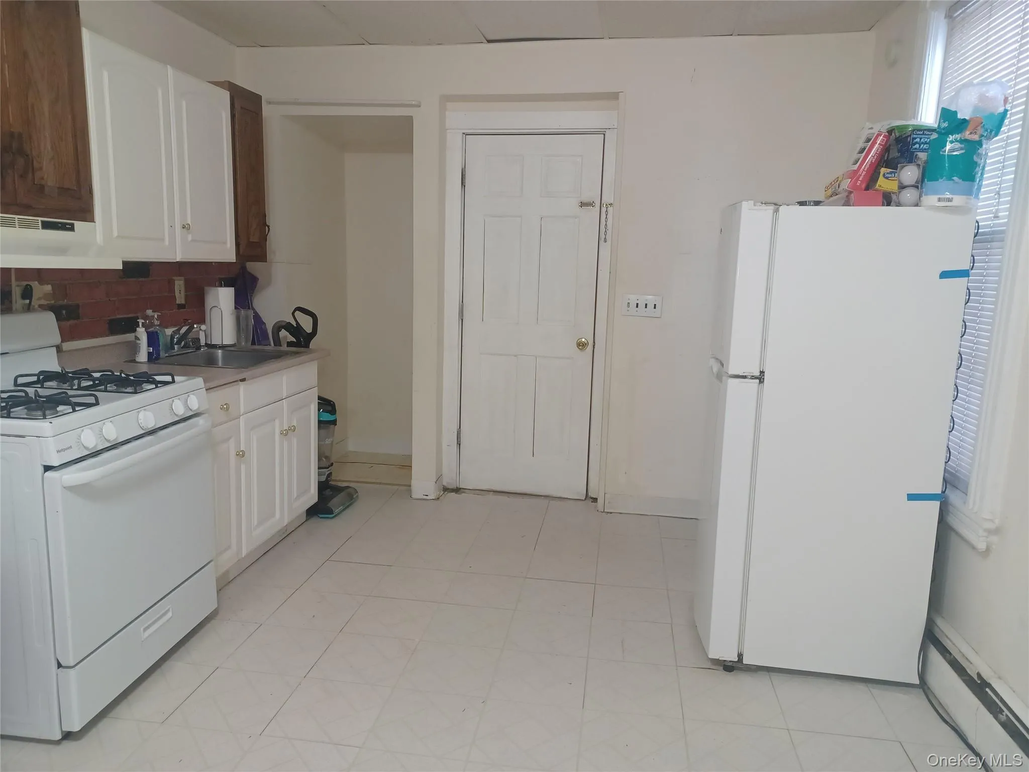 50 Lenox Avenue, Clarkstown, NY, 1 Bedroom Bedrooms, 4 Rooms Rooms,1 BathroomBathrooms,Residential Lease,For Rent,Lenox,0,948468 50 Lenox Avenue, Clarkstown, NY, 1 Bedroom Bedrooms, 4 Rooms Rooms,1 BathroomBathrooms,Residential Lease,For Rent,Lenox,0,948468
