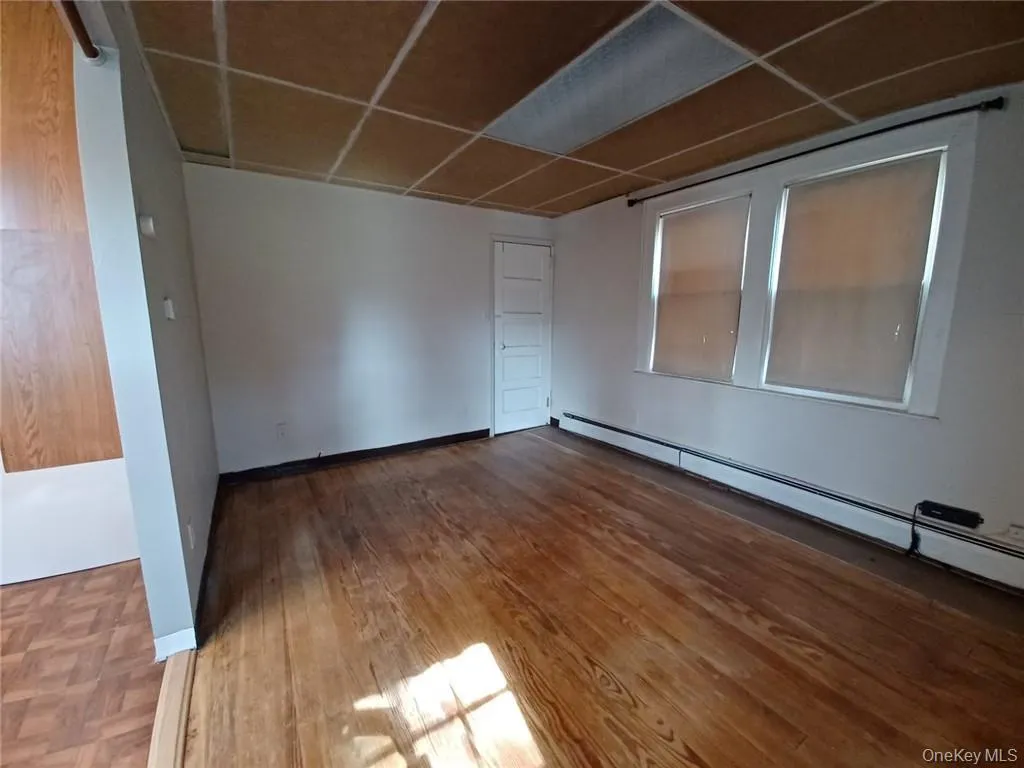 48 Lenox Avenue, Clarkstown, NY, 2 Bedrooms Bedrooms, 5 Rooms Rooms,1 BathroomBathrooms,Residential Lease,For Rent,Lenox,0,948469 48 Lenox Avenue, Clarkstown, NY, 2 Bedrooms Bedrooms, 5 Rooms Rooms,1 BathroomBathrooms,Residential Lease,For Rent,Lenox,0,948469