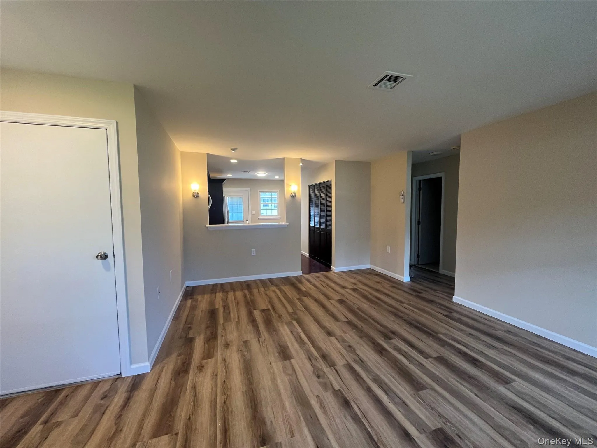 Living Room/Dining Room Combo Living Room/Dining Room Combo