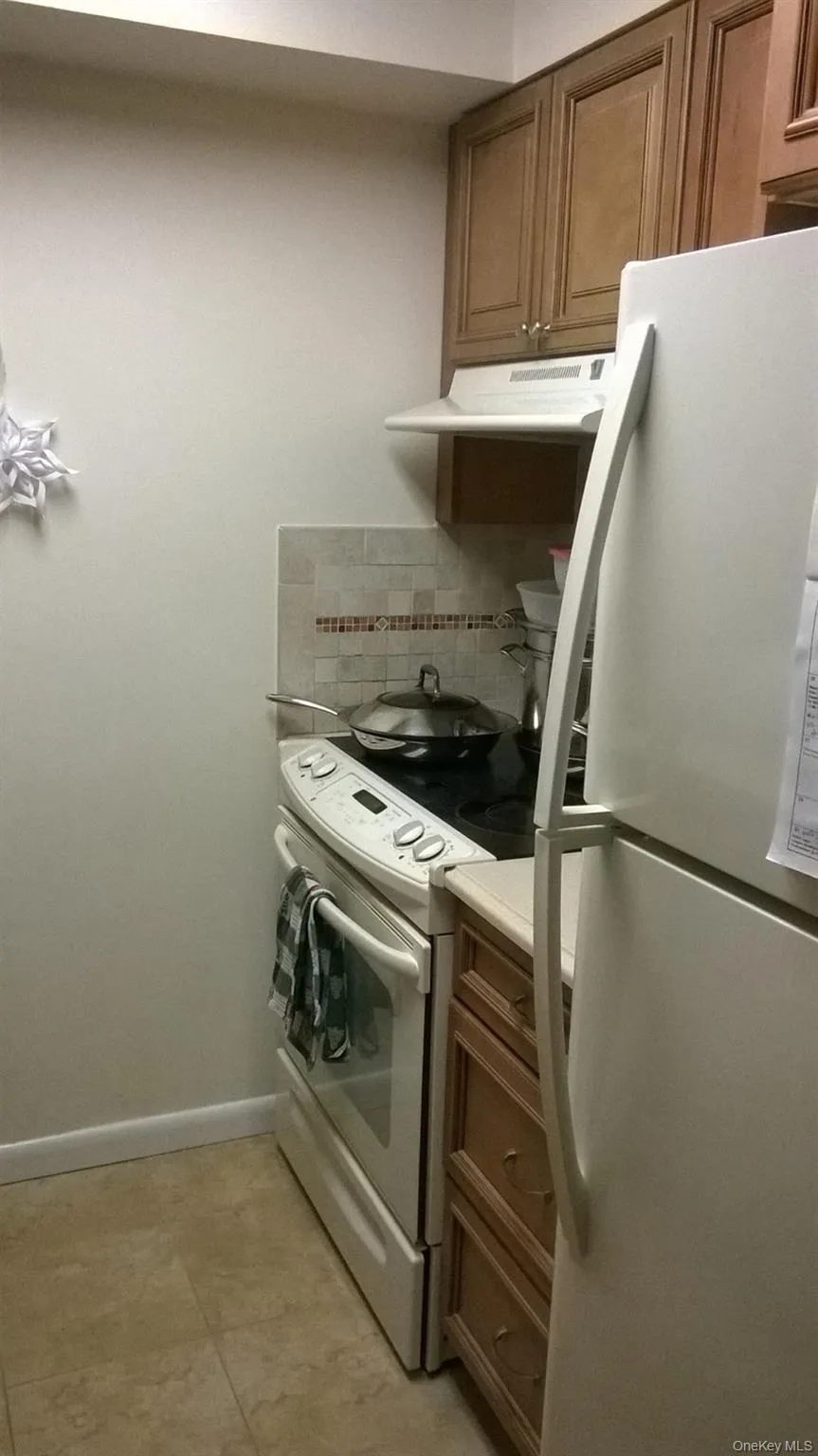 142 Main Street, North Hempstead, NY, 1 Bedroom Bedrooms, 4 Rooms Rooms,1 BathroomBathrooms,Residential Lease,Idx,Main,0,948552 142 Main Street, North Hempstead, NY, 1 Bedroom Bedrooms, 4 Rooms Rooms,1 BathroomBathrooms,Residential Lease,Idx,Main,0,948552