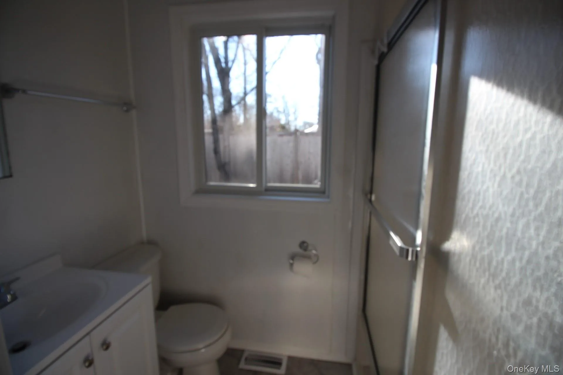 Full Bathroom with Shower Enclosure Full Bathroom with Shower Enclosure