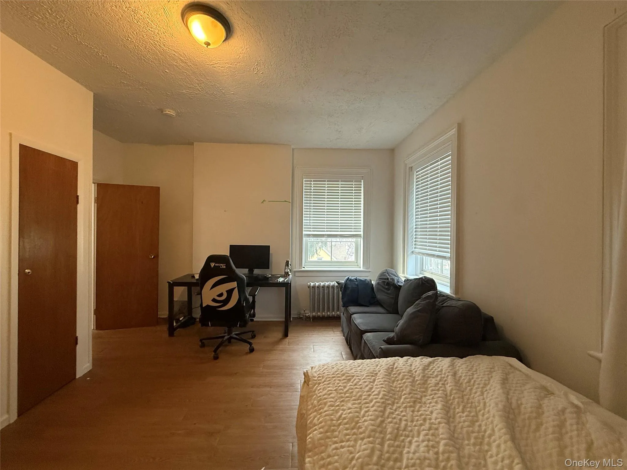 Lots of closets in the bedrooms Lots of closets in the bedrooms