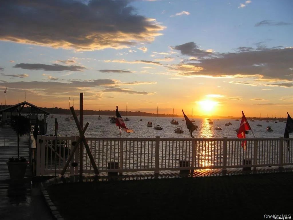 5 Carlton Avenue, North Hempstead, NY, 1 Bedroom Bedrooms, 3 Rooms Rooms,1 BathroomBathrooms,Residential Lease,Idx,Carlton,0,948634 5 Carlton Avenue, North Hempstead, NY, 1 Bedroom Bedrooms, 3 Rooms Rooms,1 BathroomBathrooms,Residential Lease,Idx,Carlton,0,948634