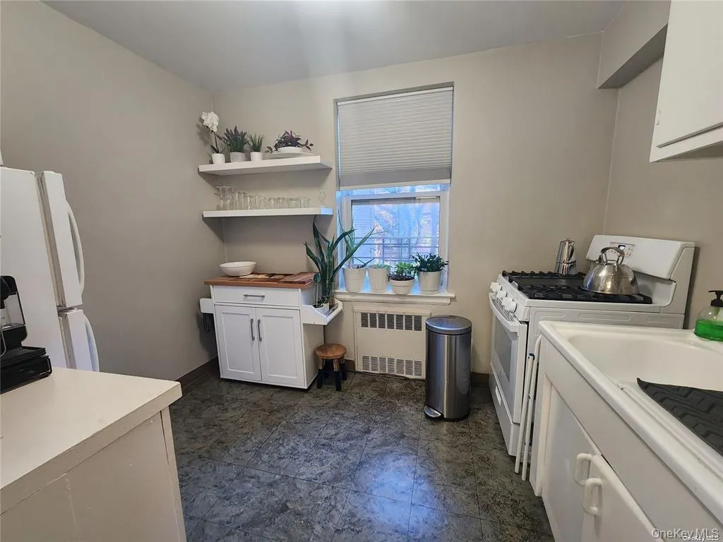 120-10 85 Avenue, New York, NY, 1 Bedroom Bedrooms, 4 Rooms Rooms,1 BathroomBathrooms,Residential,For Rent,85,0,948639 120-10 85 Avenue, New York, NY, 1 Bedroom Bedrooms, 4 Rooms Rooms,1 BathroomBathrooms,Residential,For Rent,85,0,948639