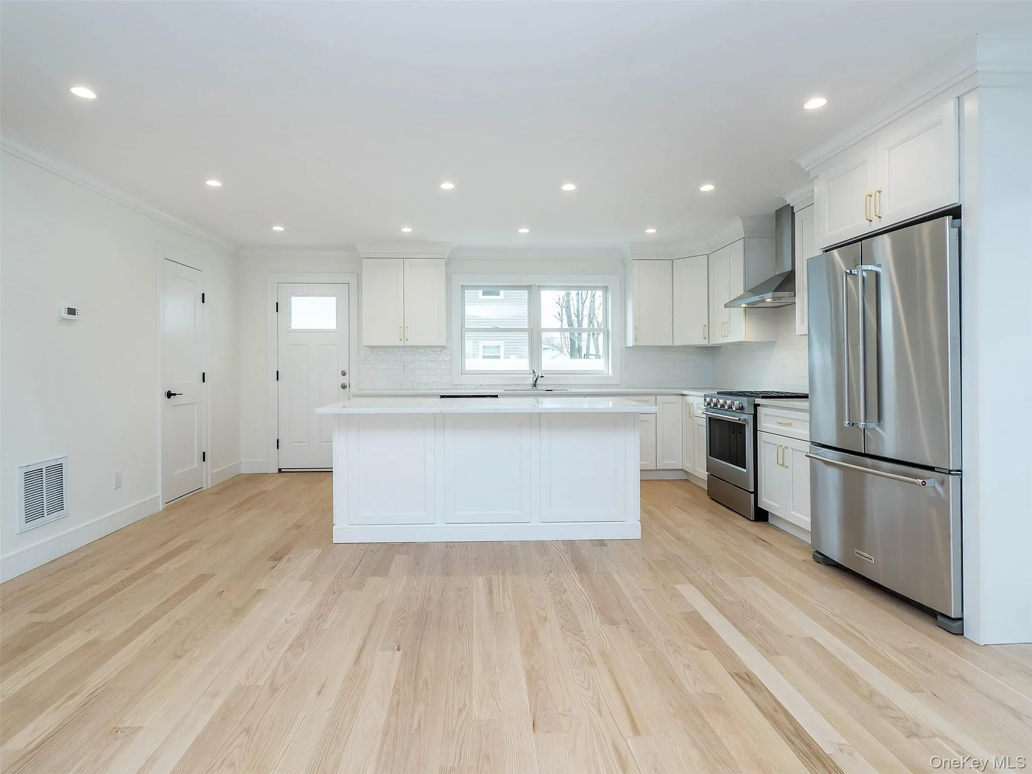 35B Dunwood Road, North Hempstead, NY, 4 Bedrooms Bedrooms, 6 Rooms Rooms,3 BathroomsBathrooms,Residential Lease,Idx,Dunwood,0,948667 35B Dunwood Road, North Hempstead, NY, 4 Bedrooms Bedrooms, 6 Rooms Rooms,3 BathroomsBathrooms,Residential Lease,Idx,Dunwood,0,948667