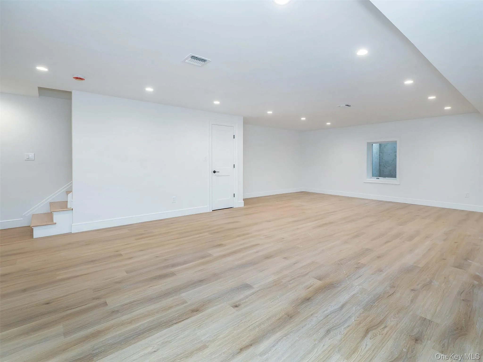 35B Dunwood Road, North Hempstead, NY, 4 Bedrooms Bedrooms, 6 Rooms Rooms,3 BathroomsBathrooms,Residential Lease,Idx,Dunwood,0,948667 35B Dunwood Road, North Hempstead, NY, 4 Bedrooms Bedrooms, 6 Rooms Rooms,3 BathroomsBathrooms,Residential Lease,Idx,Dunwood,0,948667