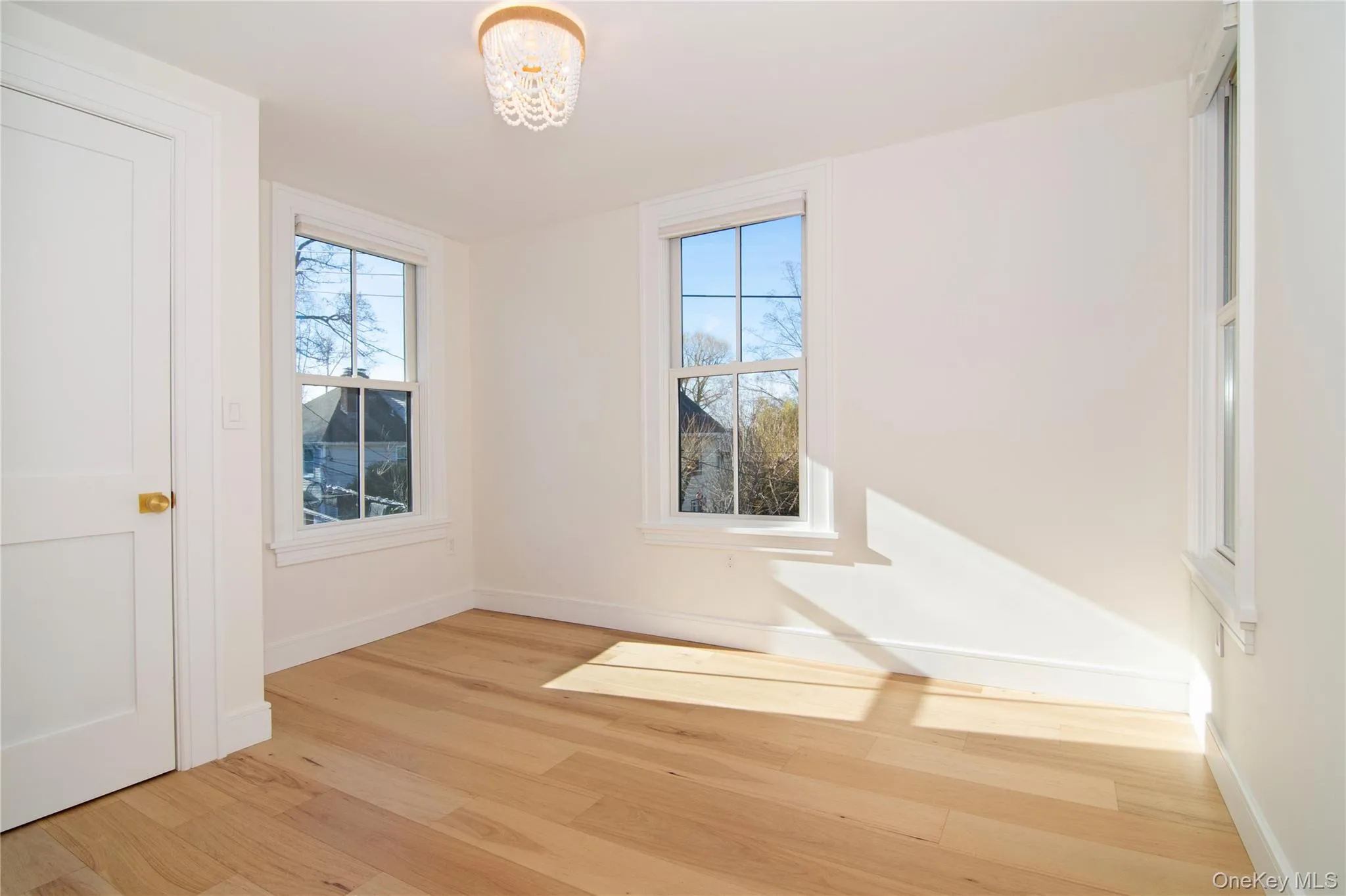 This perspective emphasizes the room’s airy feel and simple design This perspective emphasizes the room’s airy feel and simple design