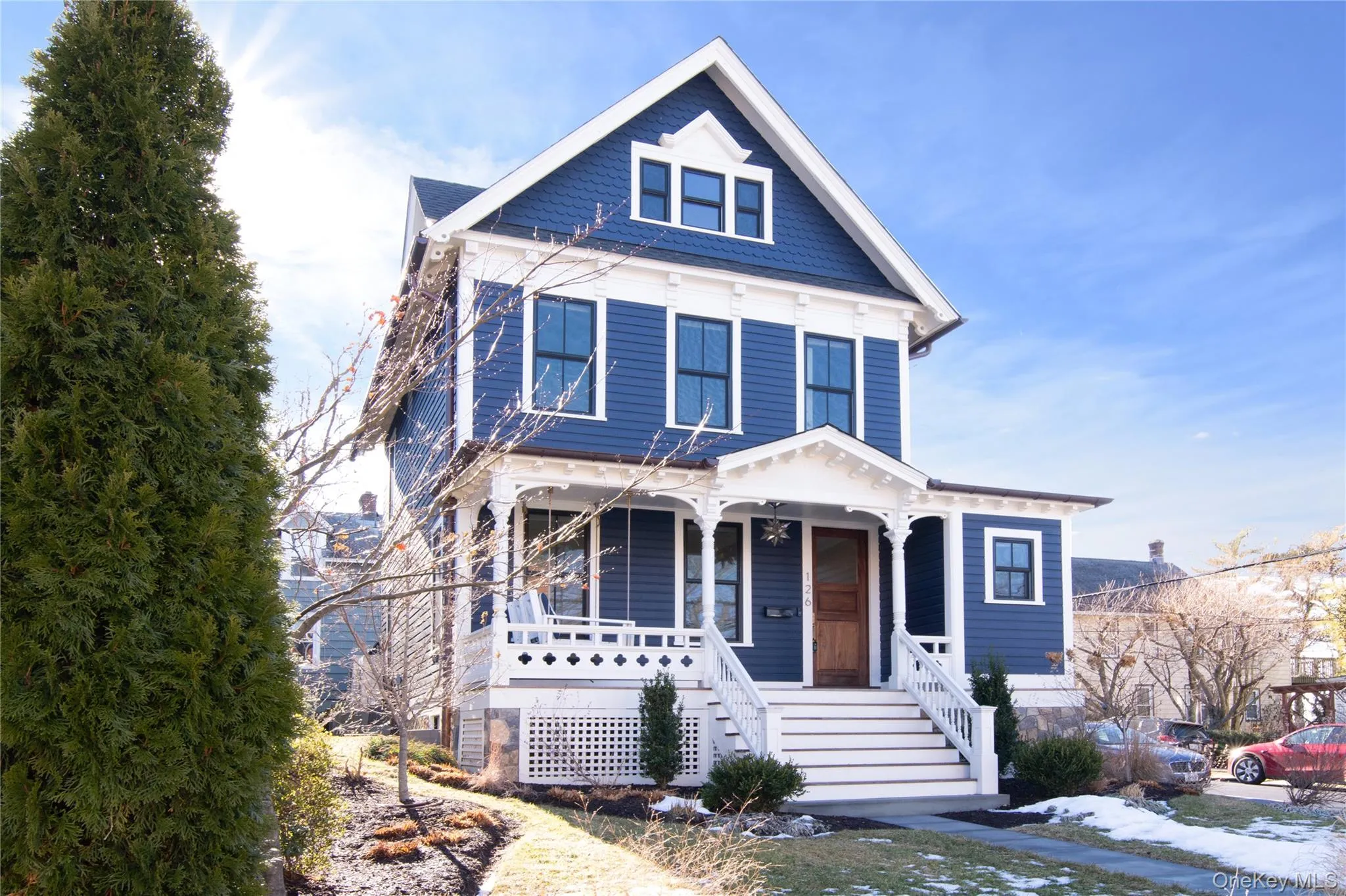 Another view of the front of this lovely home Another view of the front of this lovely home