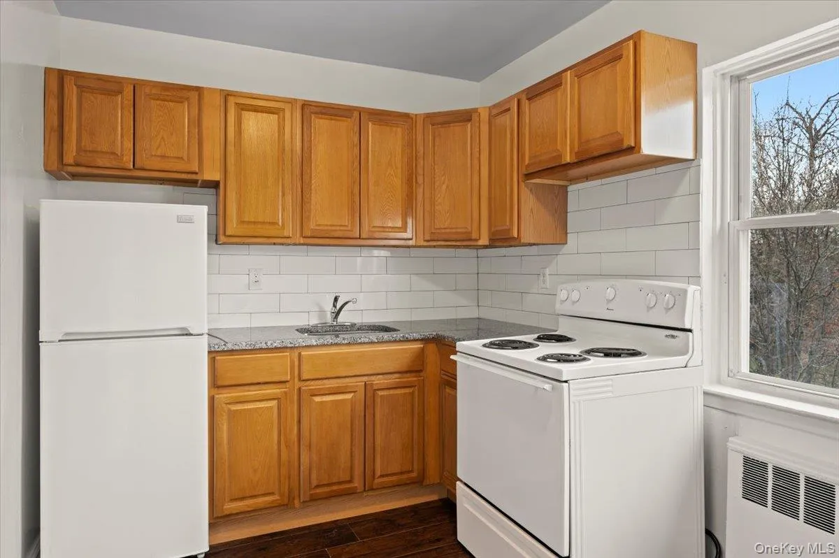437 Pelham Road, New Rochelle, NY, 2 Rooms Rooms,1 BathroomBathrooms,Residential Lease,Idx,Pelham,0,948760 437 Pelham Road, New Rochelle, NY, 2 Rooms Rooms,1 BathroomBathrooms,Residential Lease,Idx,Pelham,0,948760