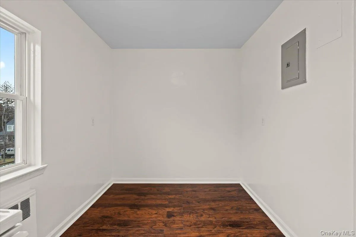 Eat in section Eat in section