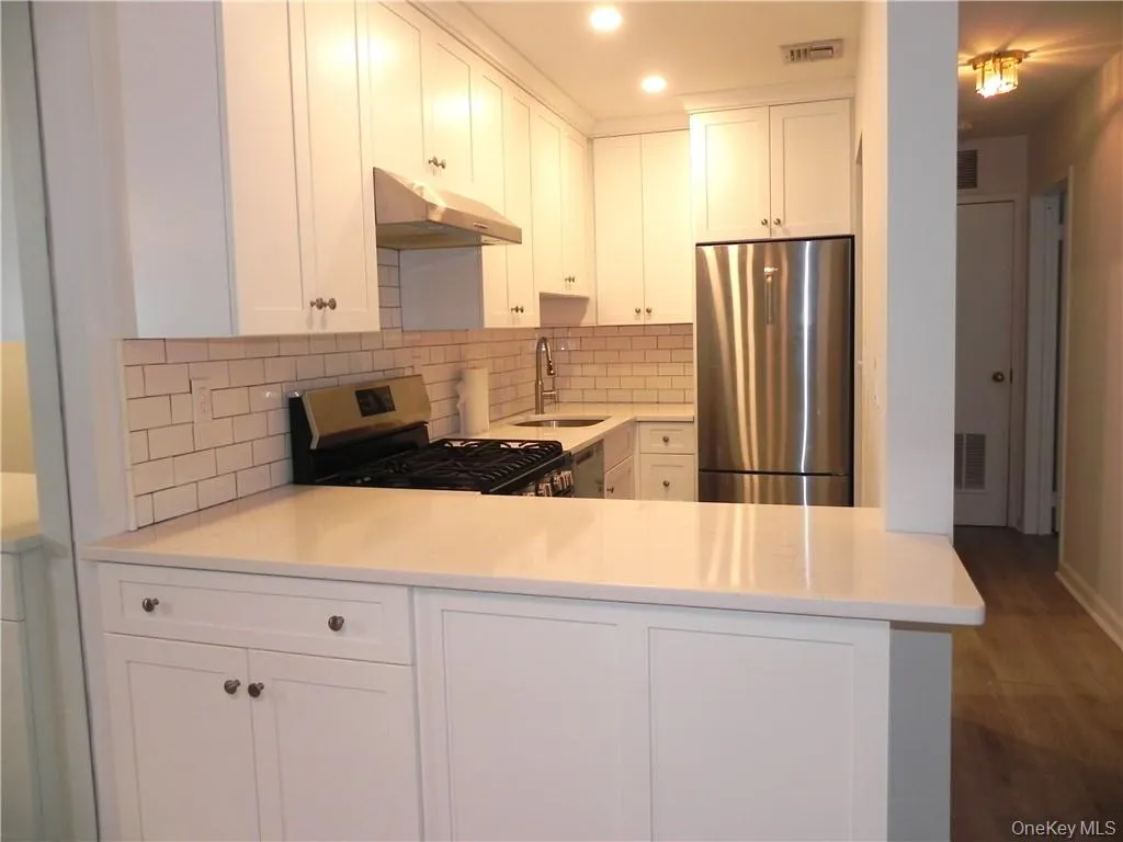 1250 North Avenue, New Rochelle, NY, 1 Bedroom Bedrooms, 3 Rooms Rooms,1 BathroomBathrooms,Residential Lease,Idx,North,0,948773 1250 North Avenue, New Rochelle, NY, 1 Bedroom Bedrooms, 3 Rooms Rooms,1 BathroomBathrooms,Residential Lease,Idx,North,0,948773