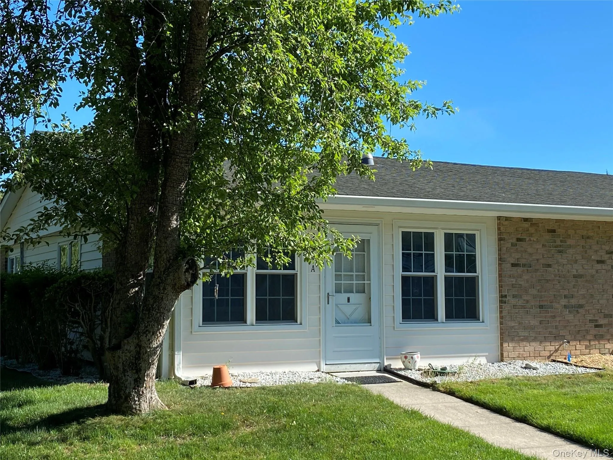 274 Berwick Court, Brookhaven, NY, 2 Bedrooms Bedrooms, 5 Rooms Rooms,1 BathroomBathrooms,Residential,For Rent,Berwick,0,948785 274 Berwick Court, Brookhaven, NY, 2 Bedrooms Bedrooms, 5 Rooms Rooms,1 BathroomBathrooms,Residential,For Rent,Berwick,0,948785