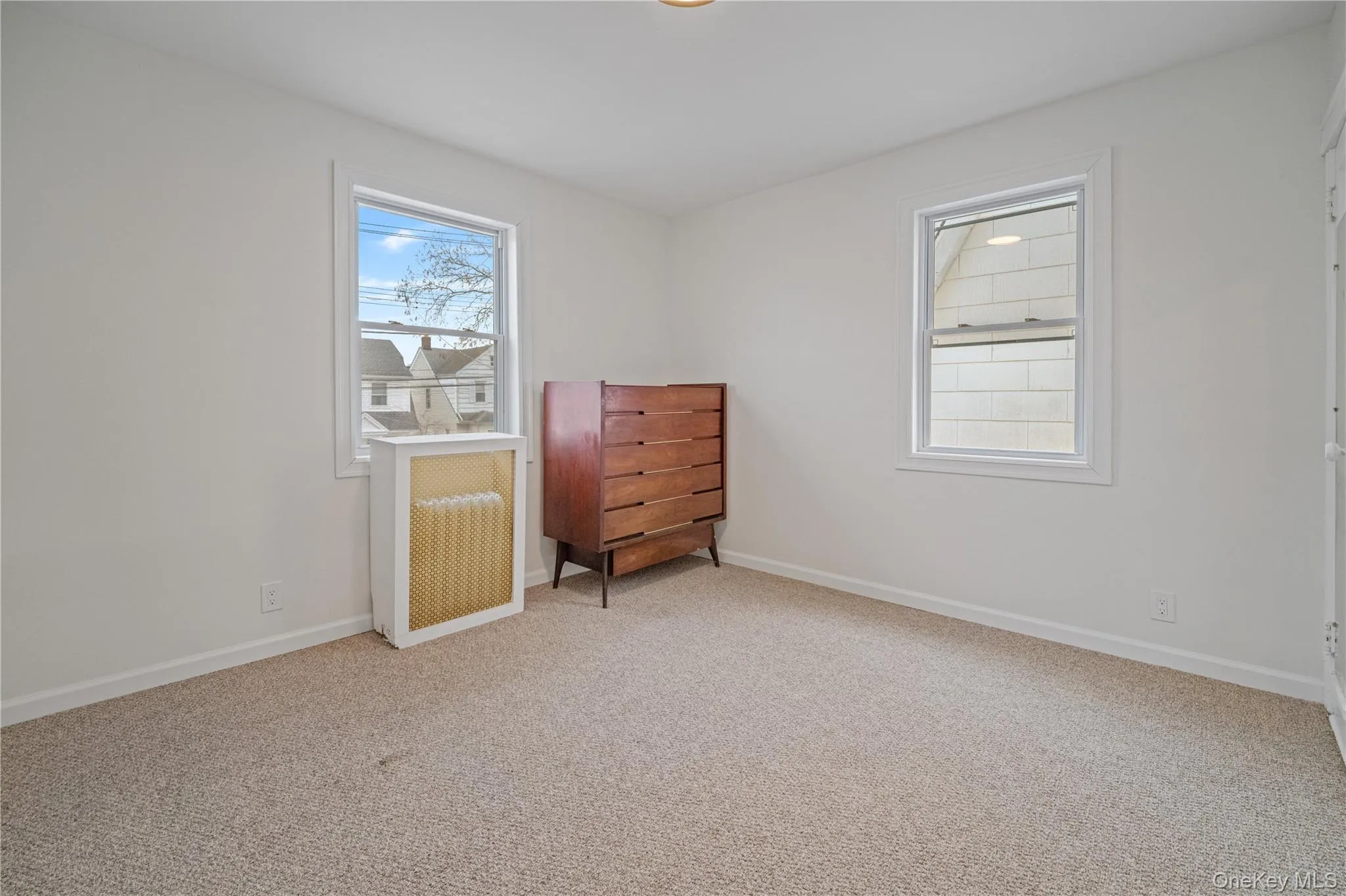 9020 205th Street, New York, NY, 3 Bedrooms Bedrooms, 7 Rooms Rooms,1 BathroomBathrooms,Residential,For Rent,205th,0,KEY948793 9020 205th Street, New York, NY, 3 Bedrooms Bedrooms, 7 Rooms Rooms,1 BathroomBathrooms,Residential,For Rent,205th,0,KEY948793
