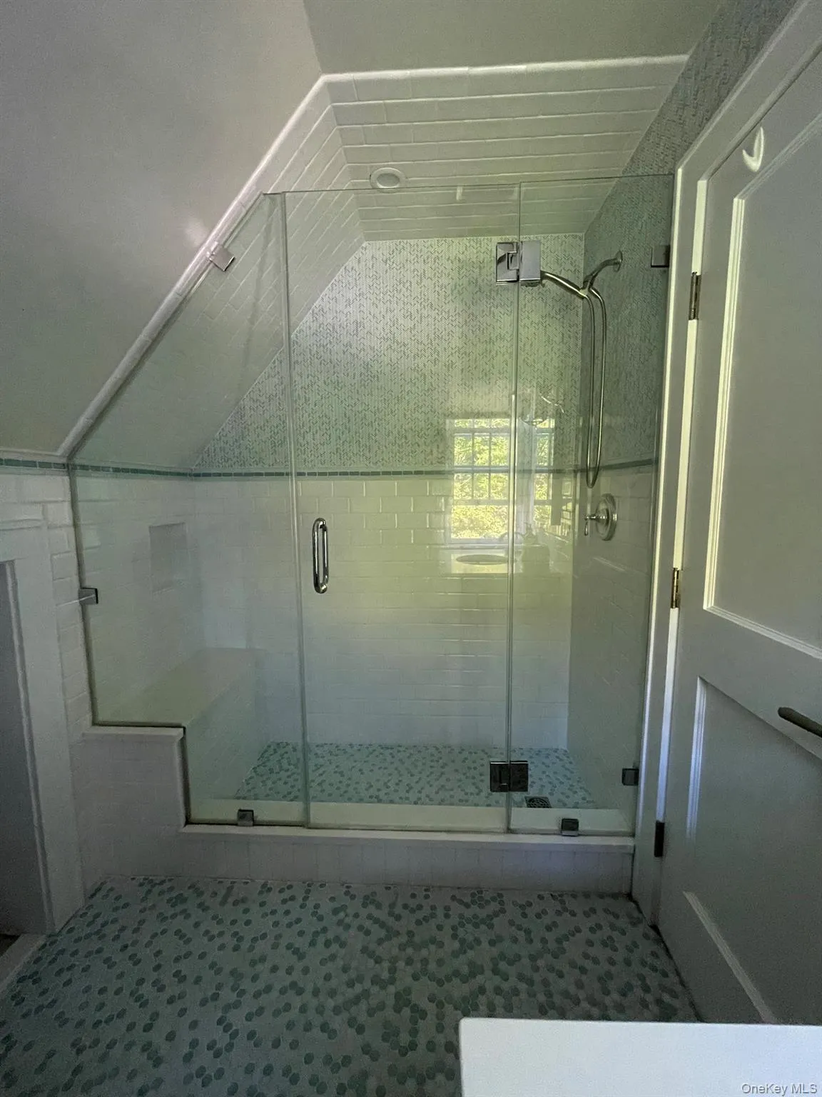 Walk-in Shower Walk-in Shower