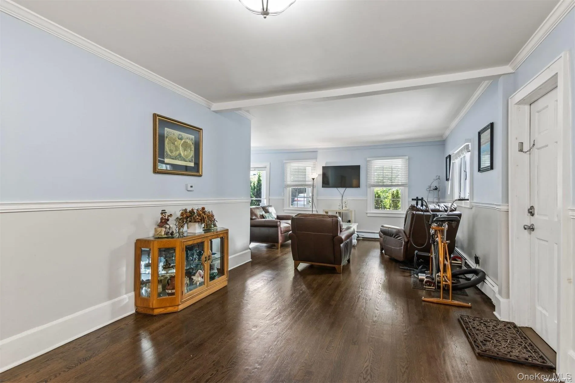 Dining Area Dining Area