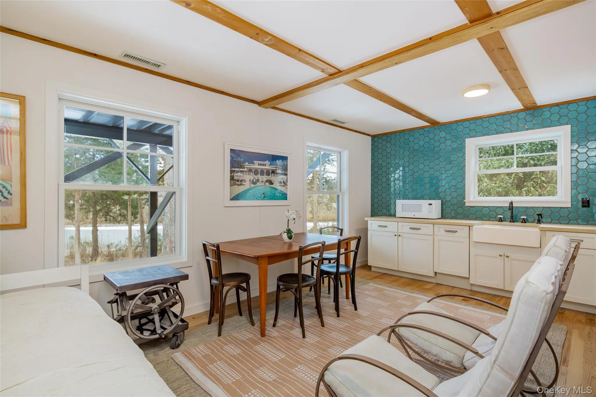 9 Helens Lane, Southampton, NY, 3 Bedrooms Bedrooms, 8 Rooms Rooms,2 BathroomsBathrooms,Residential Lease,For Rent,Helens,0,948872 9 Helens Lane, Southampton, NY, 3 Bedrooms Bedrooms, 8 Rooms Rooms,2 BathroomsBathrooms,Residential Lease,For Rent,Helens,0,948872