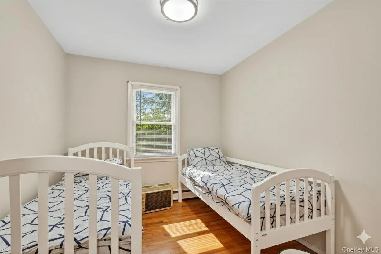 28 Edward Avenue, Thompson, NY, 3 Bedrooms Bedrooms, 5 Rooms Rooms,1 BathroomBathrooms,Residential Lease,For Rent,Edward,0,948873 28 Edward Avenue, Thompson, NY, 3 Bedrooms Bedrooms, 5 Rooms Rooms,1 BathroomBathrooms,Residential Lease,For Rent,Edward,0,948873