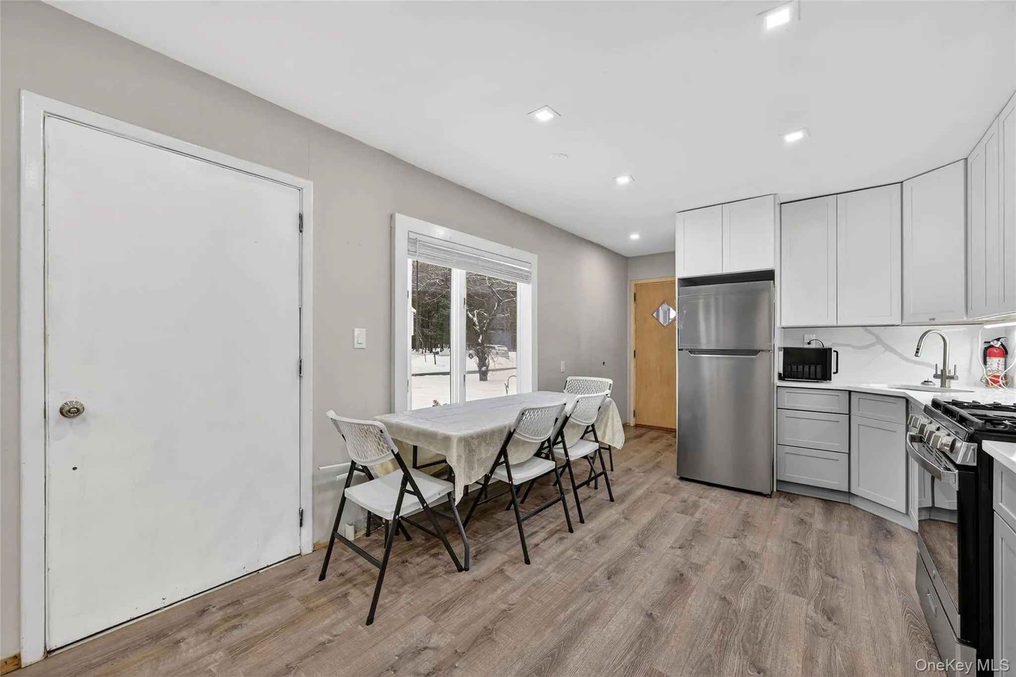 28 Edward Avenue, Thompson, NY, 3 Bedrooms Bedrooms, 5 Rooms Rooms,1 BathroomBathrooms,Residential Lease,Idx,Edward,0,948873 28 Edward Avenue, Thompson, NY, 3 Bedrooms Bedrooms, 5 Rooms Rooms,1 BathroomBathrooms,Residential Lease,Idx,Edward,0,948873