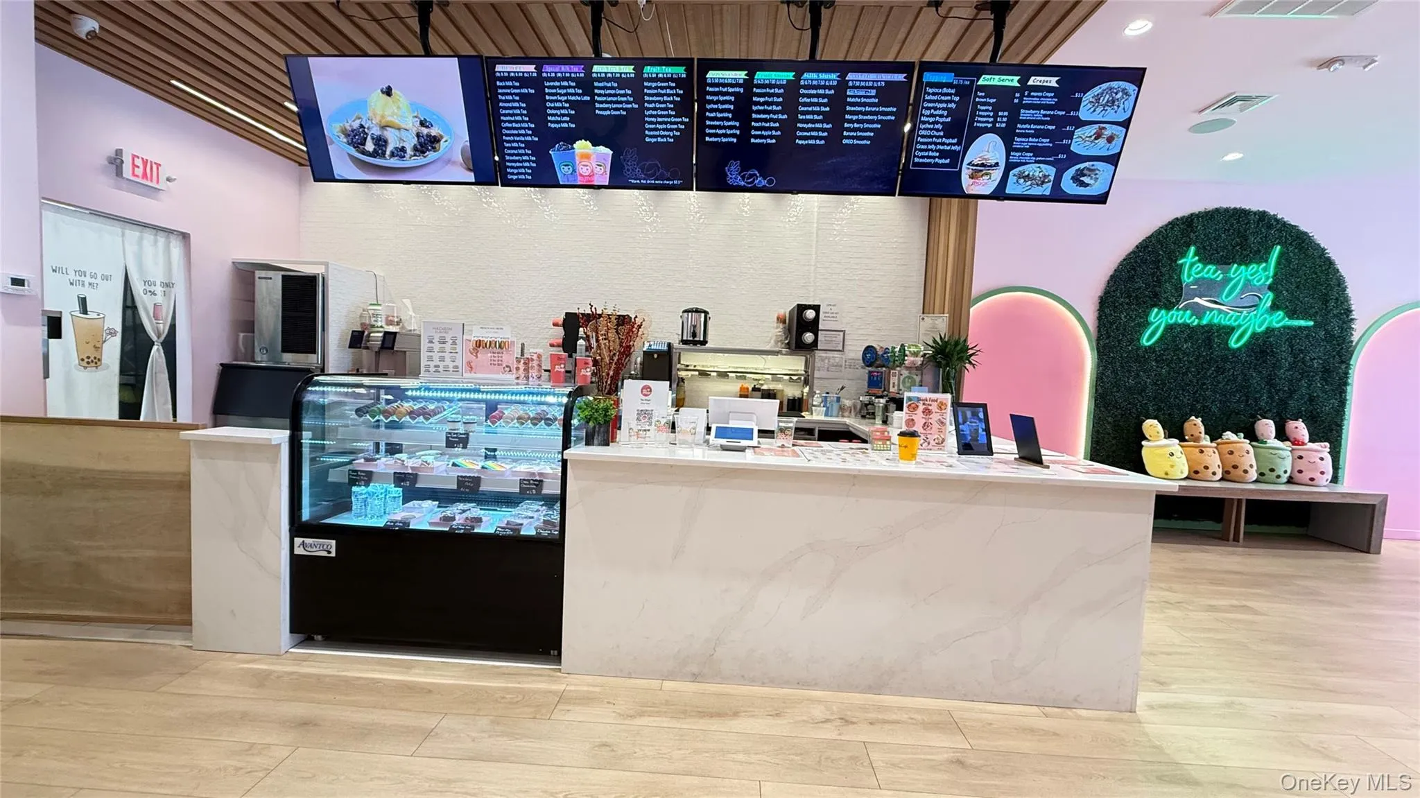 Welcome area featuring visible vents Welcome area featuring visible vents