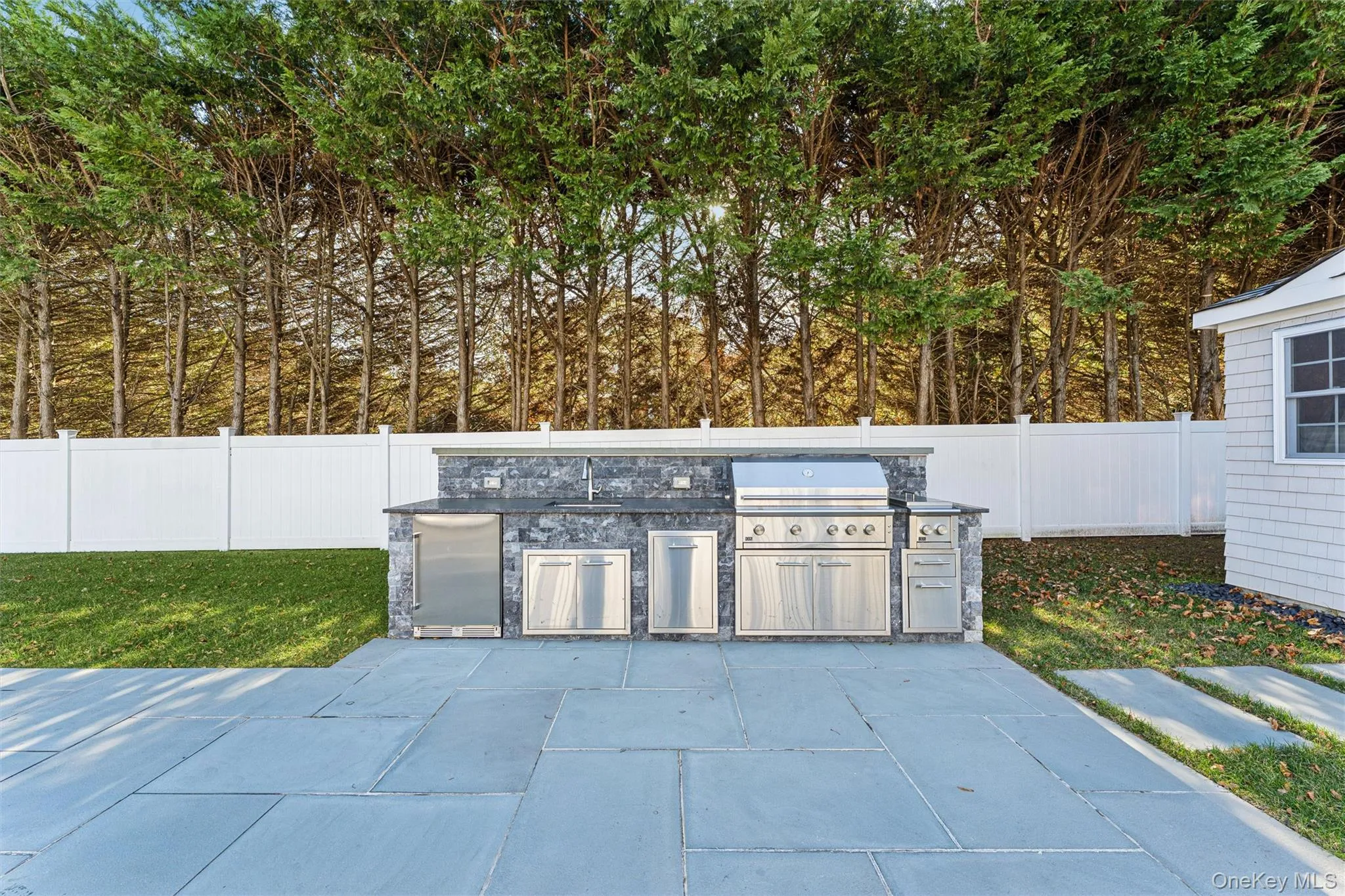 Outdoor kitchen. Outdoor kitchen.