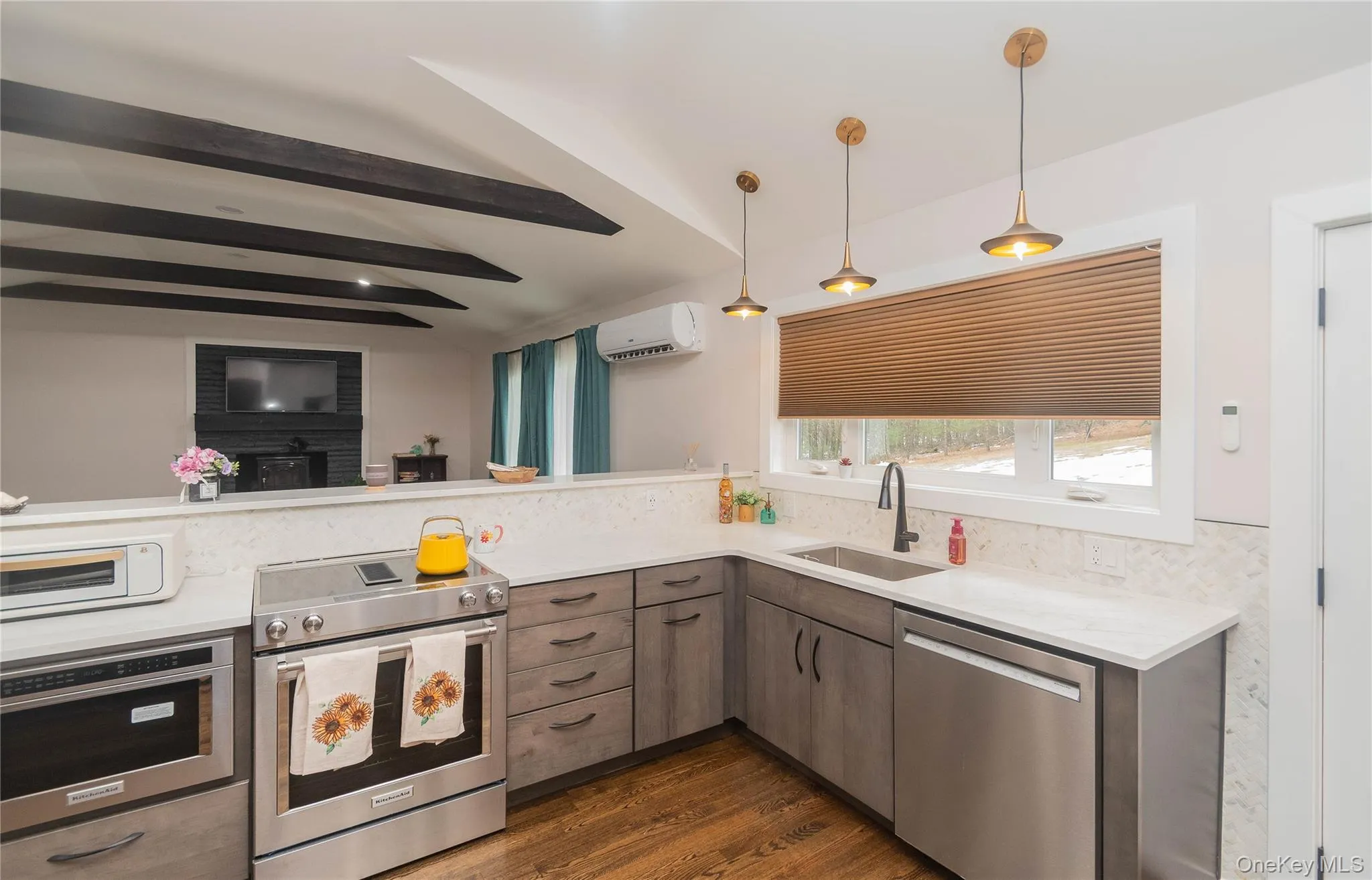 183 Mill Road, Olive, NY, 2 Bedrooms Bedrooms, 4 Rooms Rooms,1 BathroomBathrooms,Residential Sale,For Rent,Mill,0,949005 183 Mill Road, Olive, NY, 2 Bedrooms Bedrooms, 4 Rooms Rooms,1 BathroomBathrooms,Residential Sale,For Rent,Mill,0,949005