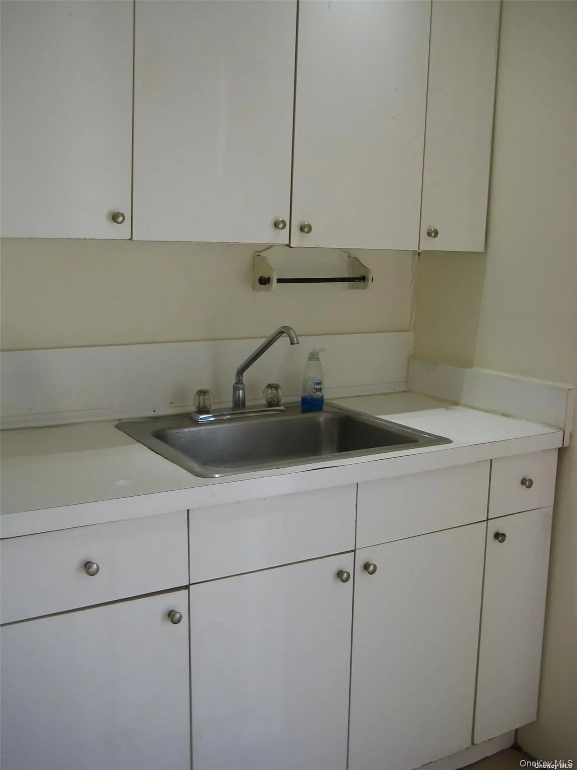 117 Blydenburg Avenue, Smithtown, NY, 1 Bedroom Bedrooms, 3 Rooms Rooms,1 BathroomBathrooms,Residential Lease,Idx,Blydenburg,0,949061 117 Blydenburg Avenue, Smithtown, NY, 1 Bedroom Bedrooms, 3 Rooms Rooms,1 BathroomBathrooms,Residential Lease,Idx,Blydenburg,0,949061