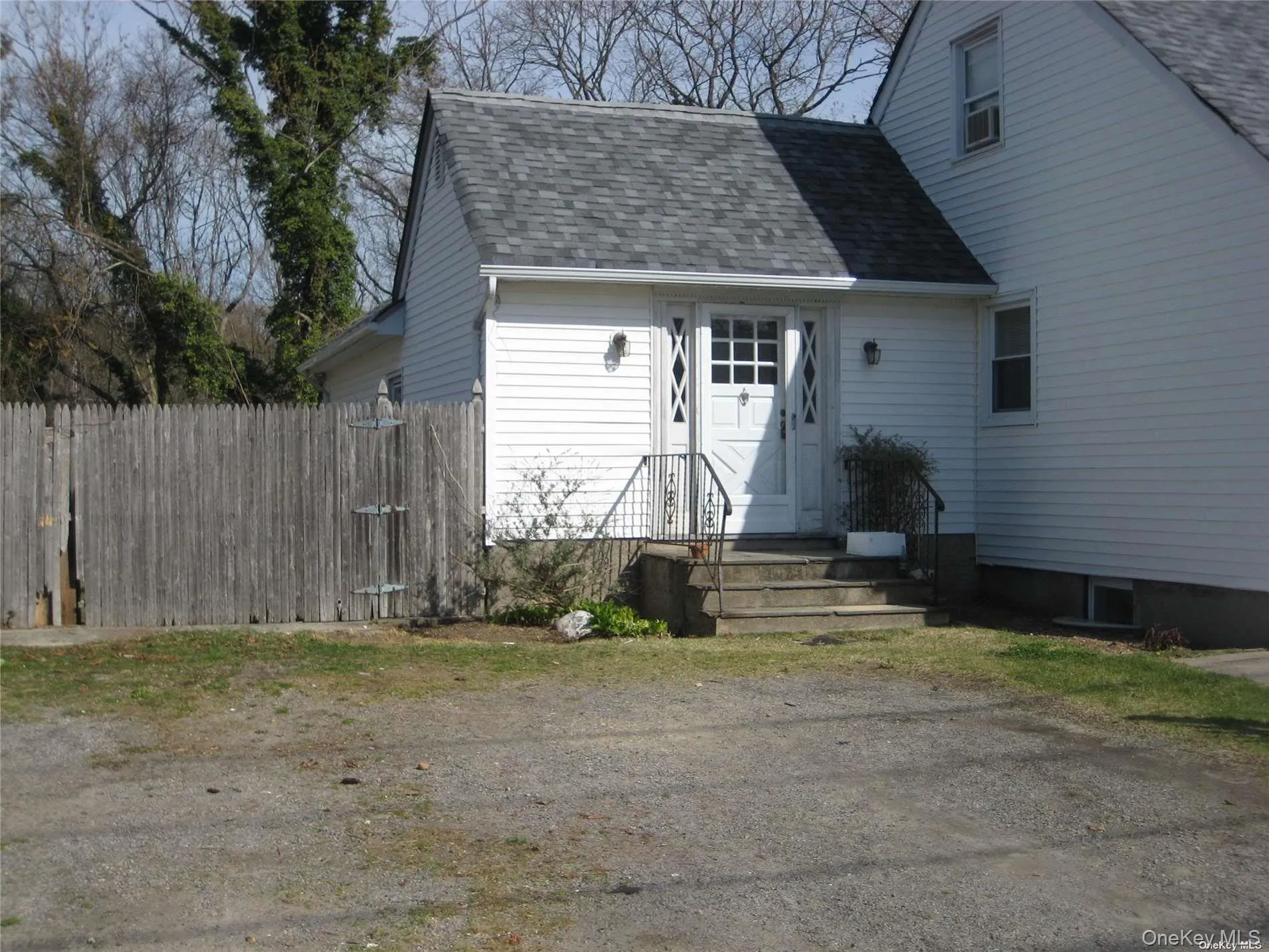 117 Blydenburg Avenue, Smithtown, NY, 1 Bedroom Bedrooms, 3 Rooms Rooms,1 BathroomBathrooms,Residential Lease,Idx,Blydenburg,0,949061 117 Blydenburg Avenue, Smithtown, NY, 1 Bedroom Bedrooms, 3 Rooms Rooms,1 BathroomBathrooms,Residential Lease,Idx,Blydenburg,0,949061