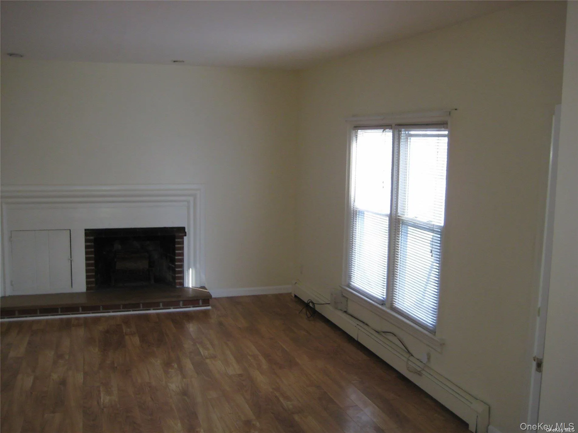 117 Blydenburg Avenue, Smithtown, NY, 1 Bedroom Bedrooms, 3 Rooms Rooms,1 BathroomBathrooms,Residential Lease,Idx,Blydenburg,0,949061 117 Blydenburg Avenue, Smithtown, NY, 1 Bedroom Bedrooms, 3 Rooms Rooms,1 BathroomBathrooms,Residential Lease,Idx,Blydenburg,0,949061