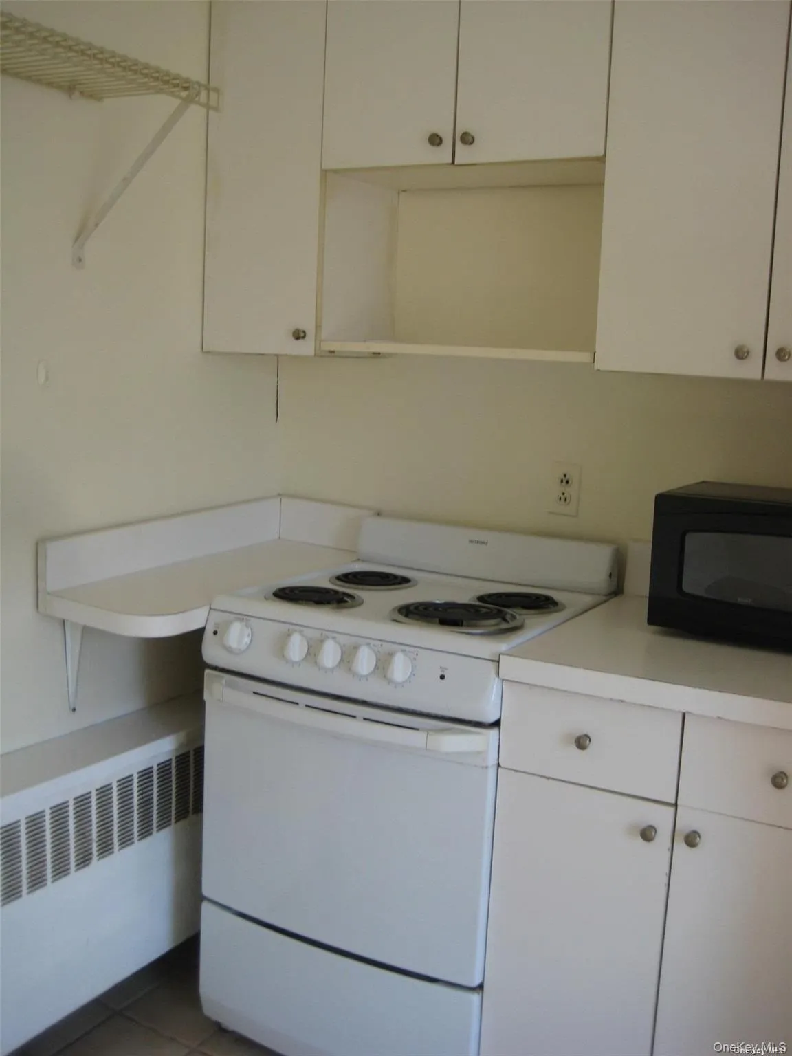 117 Blydenburg Avenue, Smithtown, NY, 1 Bedroom Bedrooms, 3 Rooms Rooms,1 BathroomBathrooms,Residential Lease,Idx,Blydenburg,0,949061 117 Blydenburg Avenue, Smithtown, NY, 1 Bedroom Bedrooms, 3 Rooms Rooms,1 BathroomBathrooms,Residential Lease,Idx,Blydenburg,0,949061