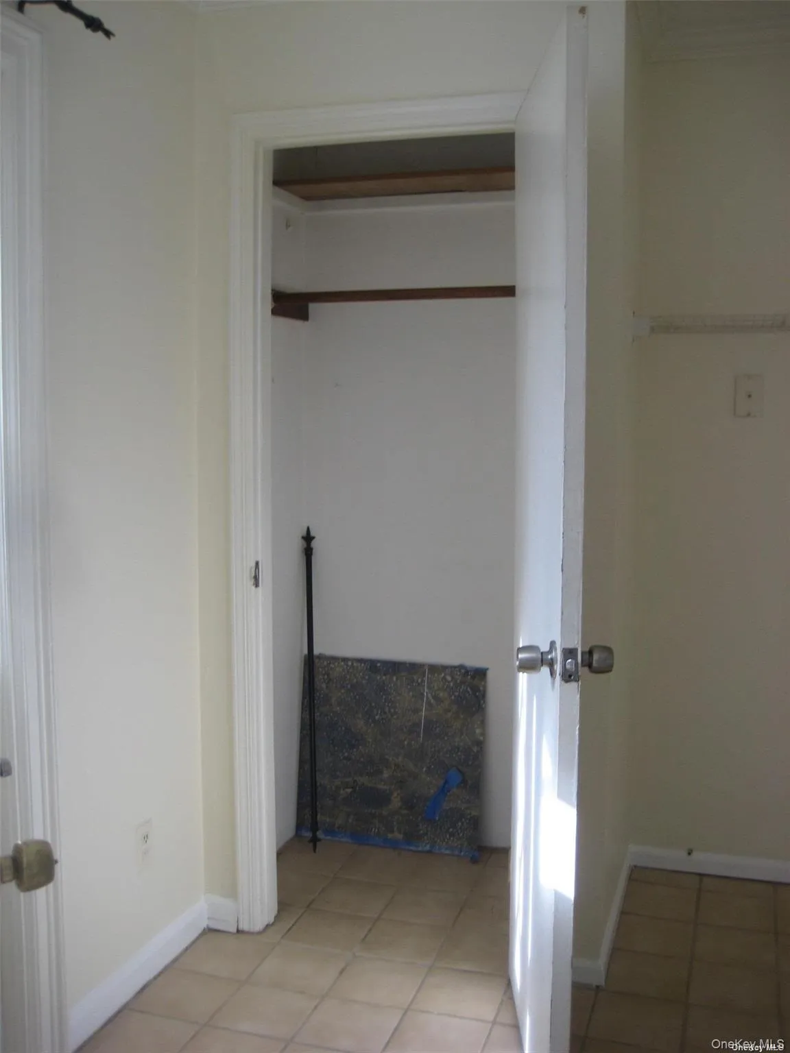 117 Blydenburg Avenue, Smithtown, NY, 1 Bedroom Bedrooms, 3 Rooms Rooms,1 BathroomBathrooms,Residential Lease,Idx,Blydenburg,0,949061 117 Blydenburg Avenue, Smithtown, NY, 1 Bedroom Bedrooms, 3 Rooms Rooms,1 BathroomBathrooms,Residential Lease,Idx,Blydenburg,0,949061