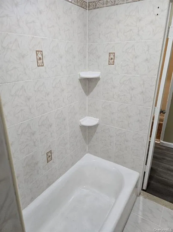 Full bath with washtub / shower combination Full bath with washtub / shower combination