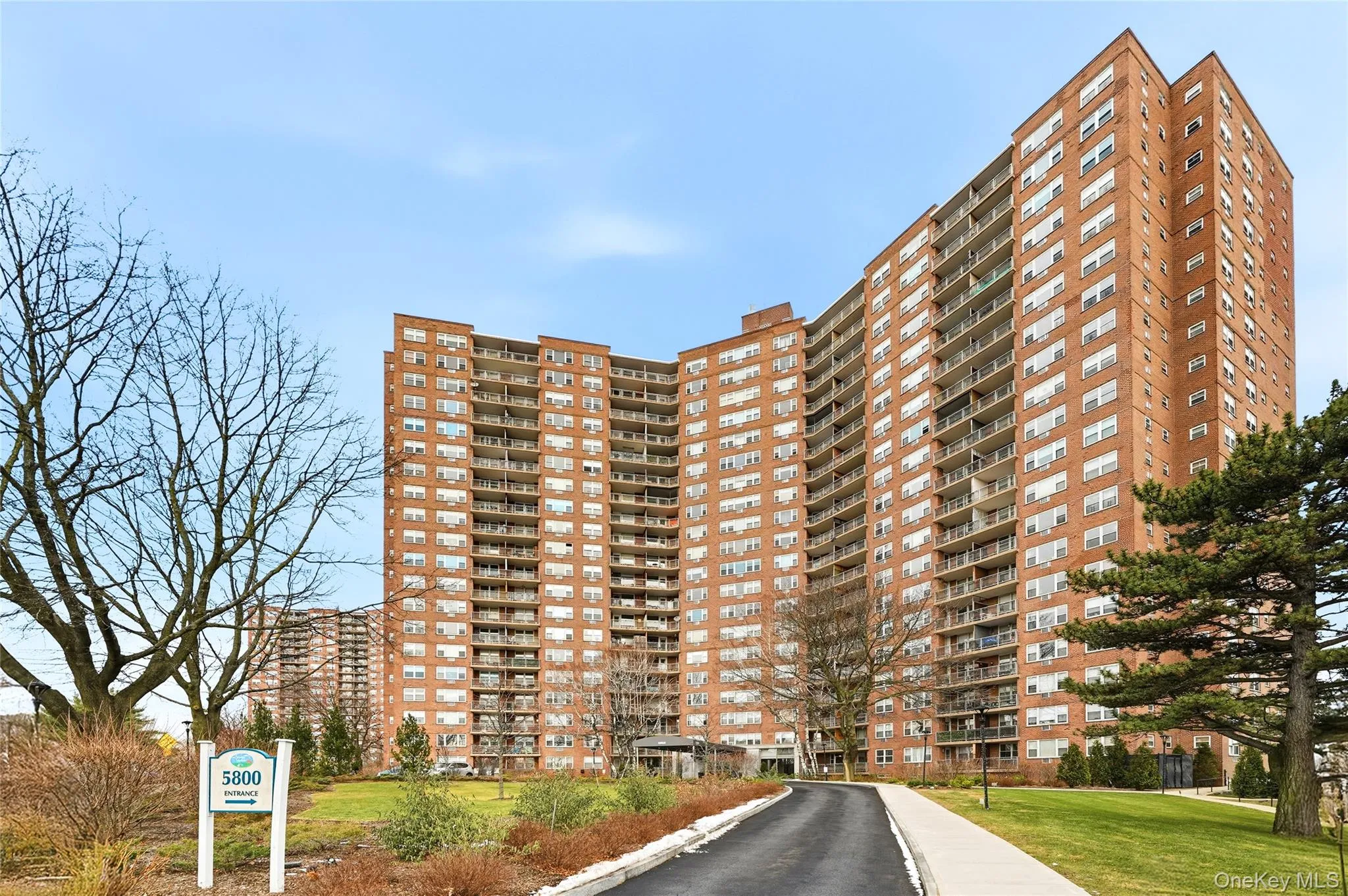 View of apartment building / complex View of apartment building / complex