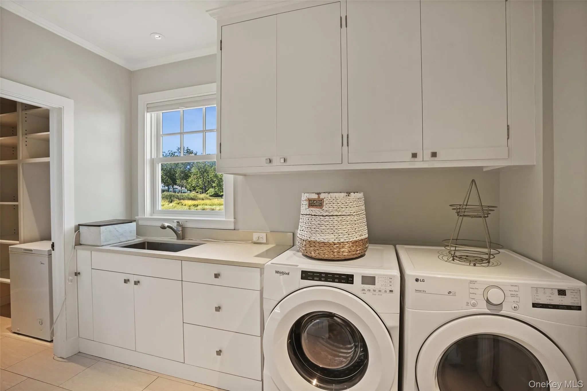 6 Pine Island Road, Rye City, NY, 7 Bedrooms Bedrooms, 9 Rooms Rooms,3 BathroomsBathrooms,Residential Lease,Idx,Pine Island,0,949280 6 Pine Island Road, Rye City, NY, 7 Bedrooms Bedrooms, 9 Rooms Rooms,3 BathroomsBathrooms,Residential Lease,Idx,Pine Island,0,949280