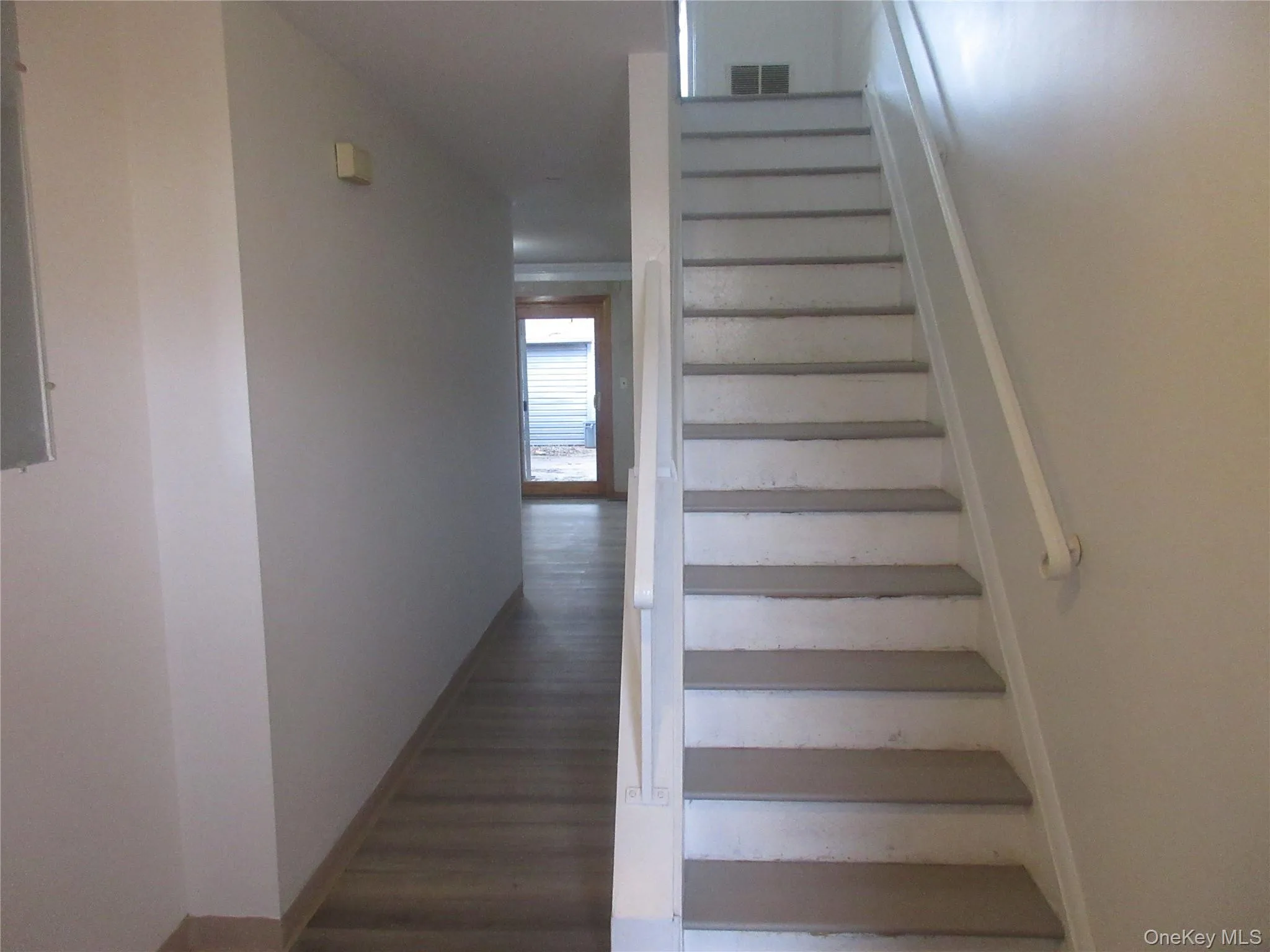 32 Brownsell Avenue, Haverstraw, NY, 3 Bedrooms Bedrooms, 6 Rooms Rooms,1 BathroomBathrooms,Residential,For Rent,Brownsell,0,949329 32 Brownsell Avenue, Haverstraw, NY, 3 Bedrooms Bedrooms, 6 Rooms Rooms,1 BathroomBathrooms,Residential,For Rent,Brownsell,0,949329