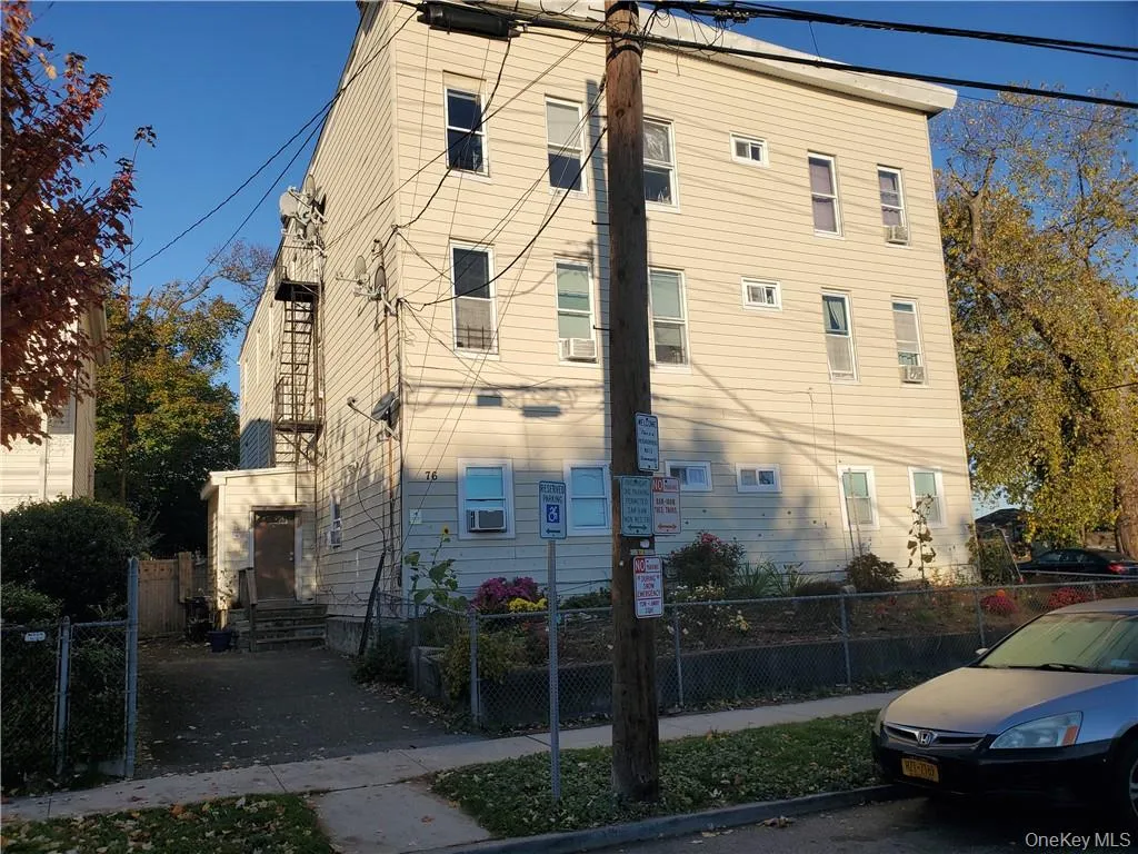 76 State Street, Ossining, NY, 3 Bedrooms Bedrooms, 5 Rooms Rooms,1 BathroomBathrooms,Residential Lease,For Rent,State,0,949336 76 State Street, Ossining, NY, 3 Bedrooms Bedrooms, 5 Rooms Rooms,1 BathroomBathrooms,Residential Lease,For Rent,State,0,949336