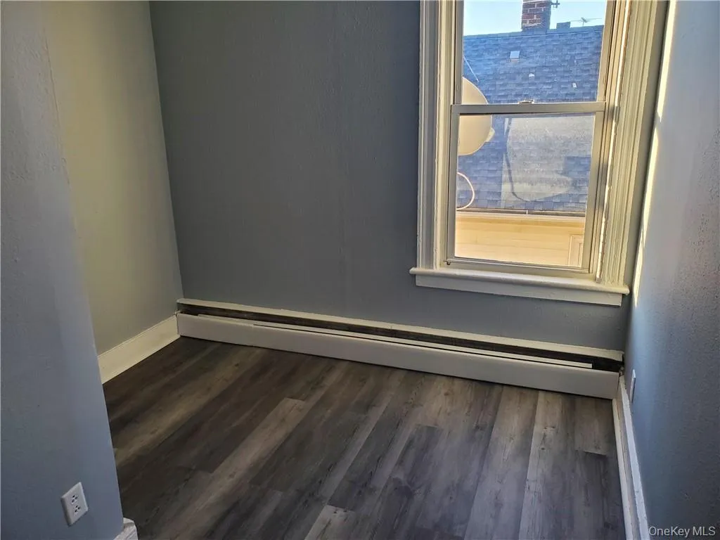 76 State Street, Ossining, NY, 3 Bedrooms Bedrooms, 5 Rooms Rooms,1 BathroomBathrooms,Residential Lease,For Rent,State,0,949336 76 State Street, Ossining, NY, 3 Bedrooms Bedrooms, 5 Rooms Rooms,1 BathroomBathrooms,Residential Lease,For Rent,State,0,949336